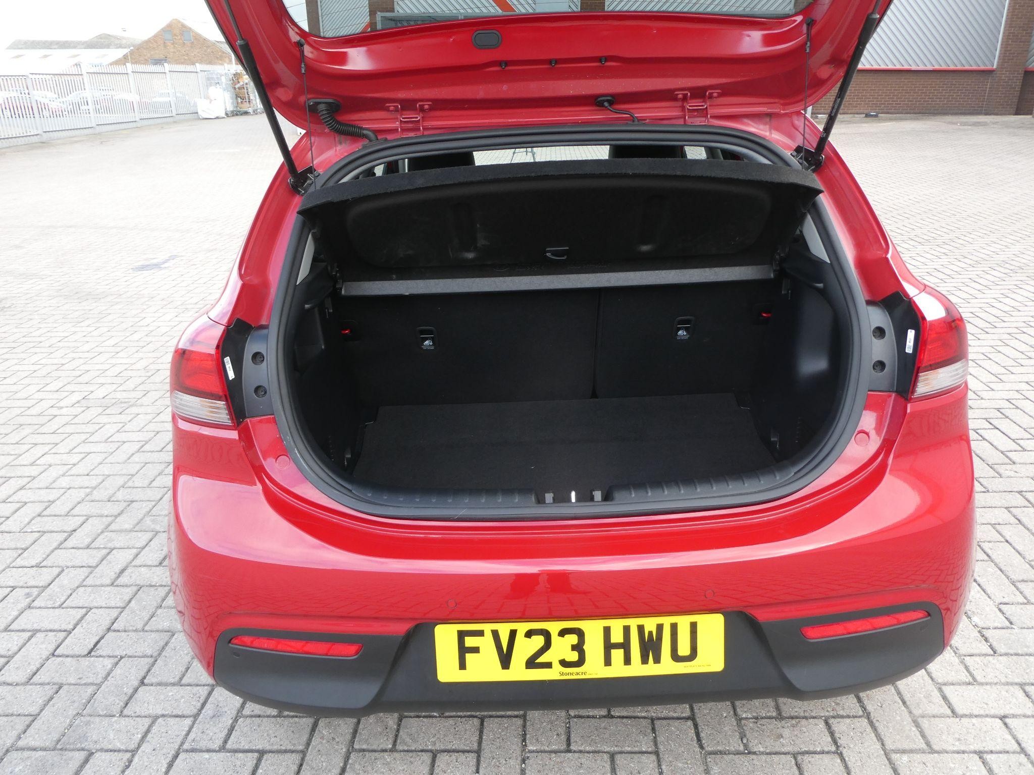 Kia Rio Image 10