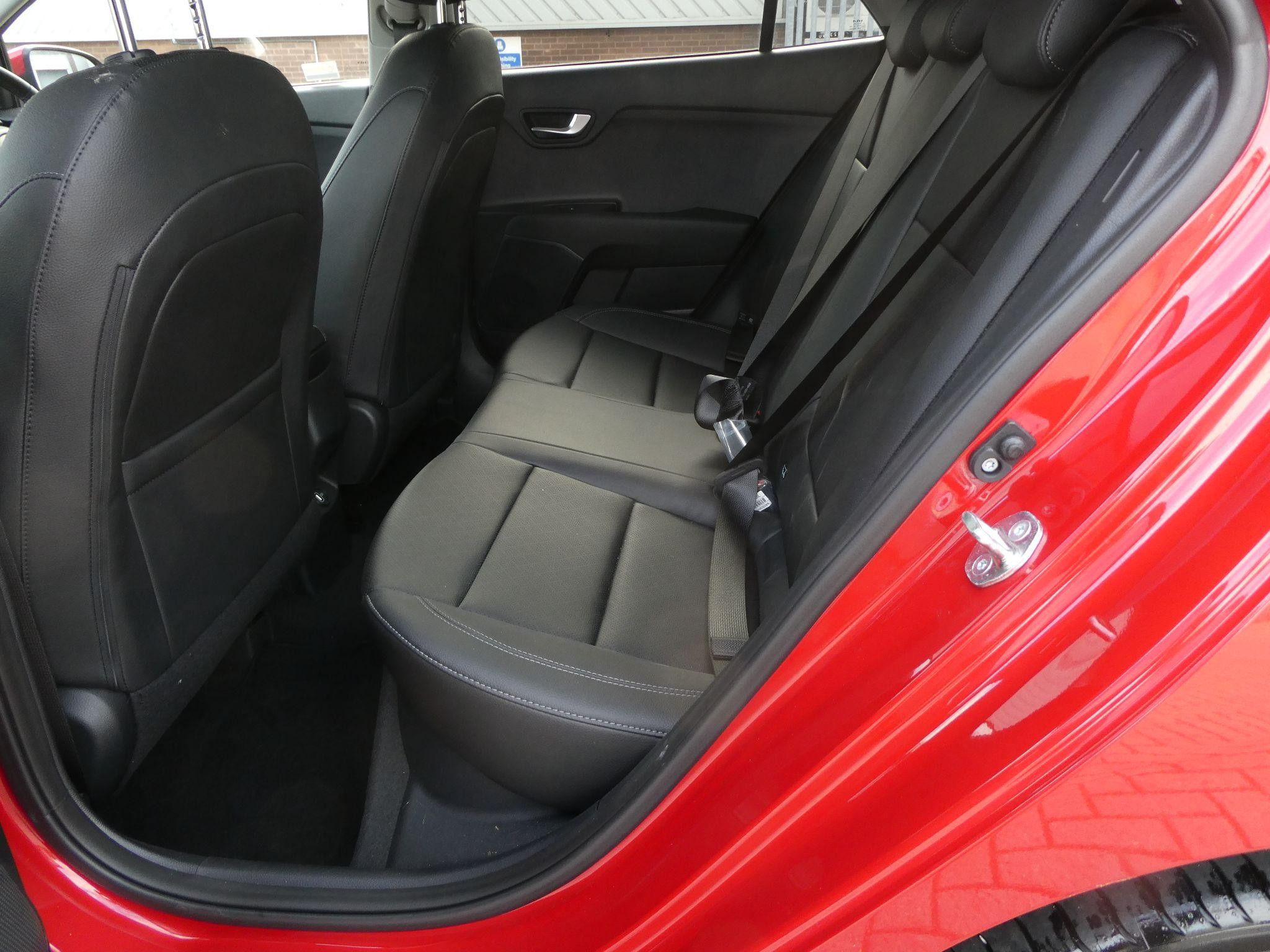 Kia Rio Image 18