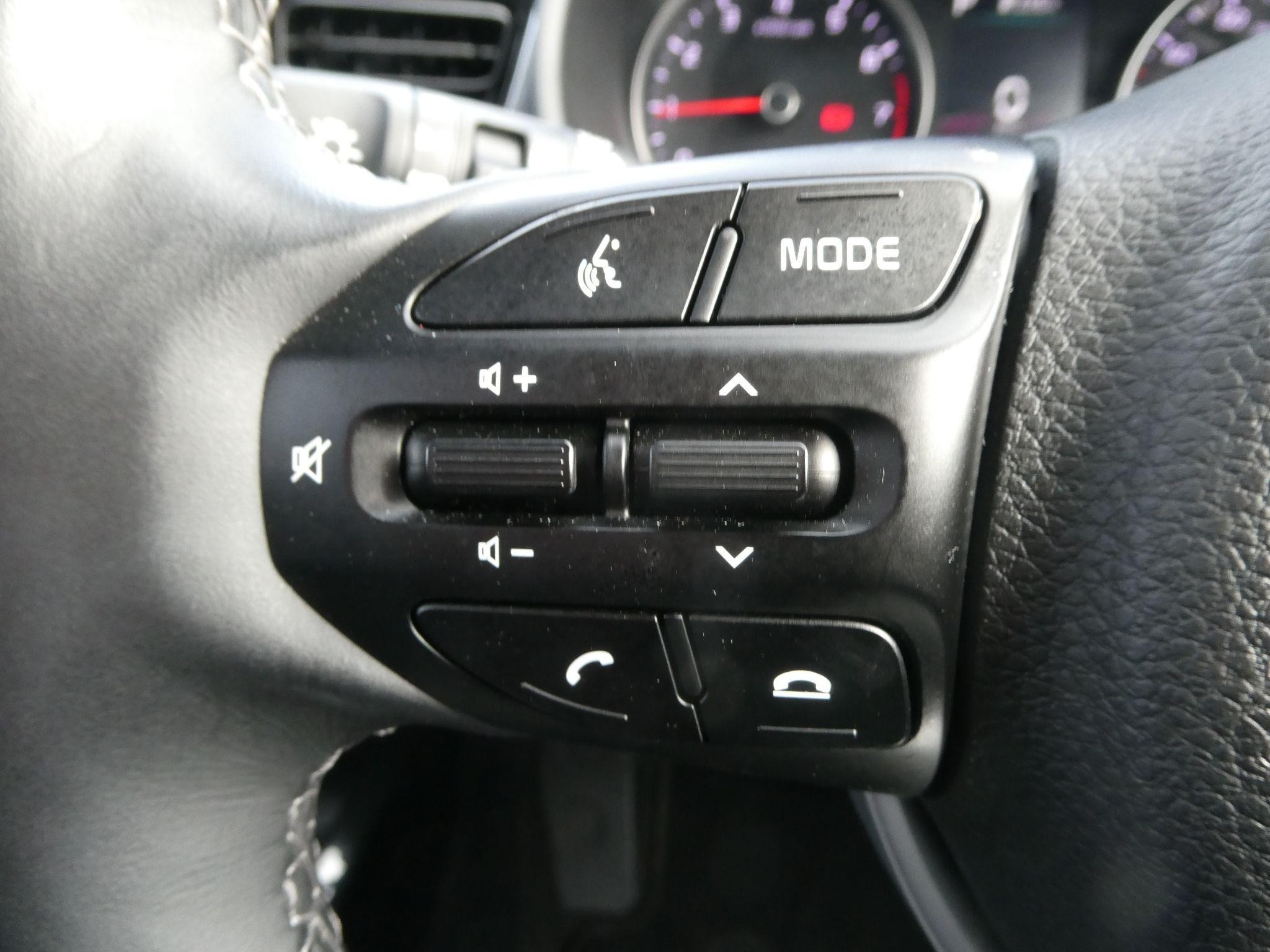 Kia Rio Image 19