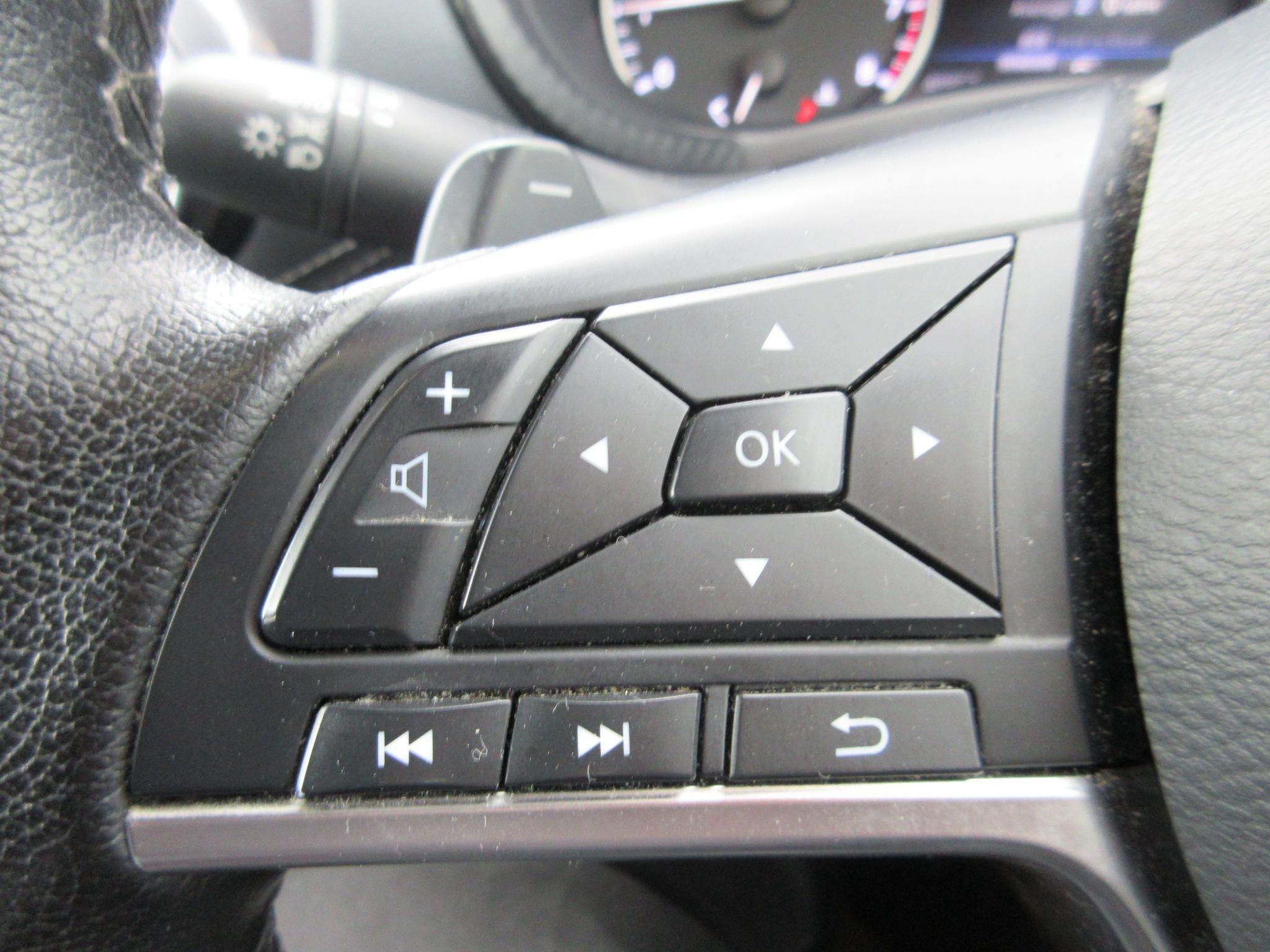 Nissan Juke Image 12