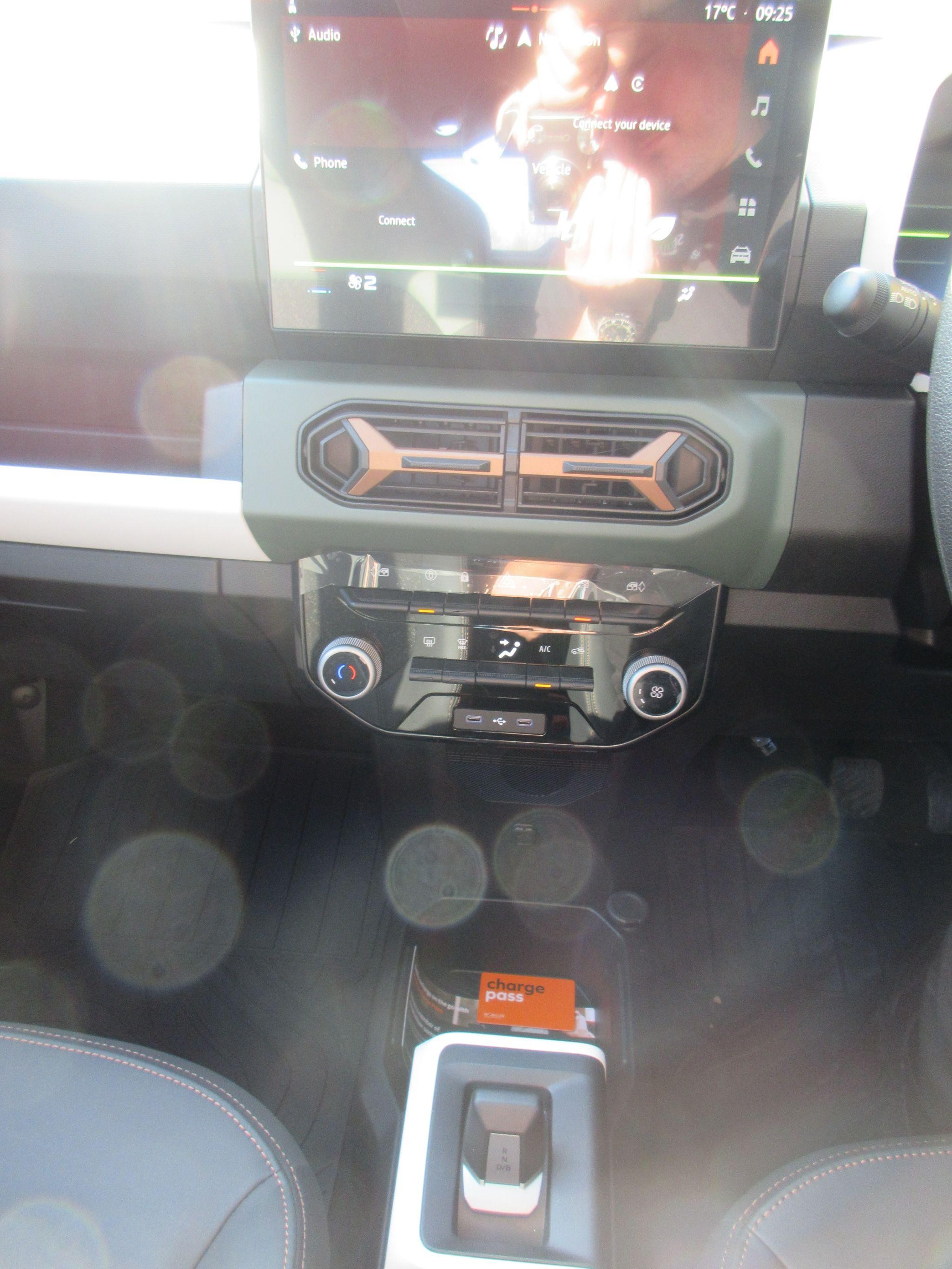 Dacia Spring Image 10