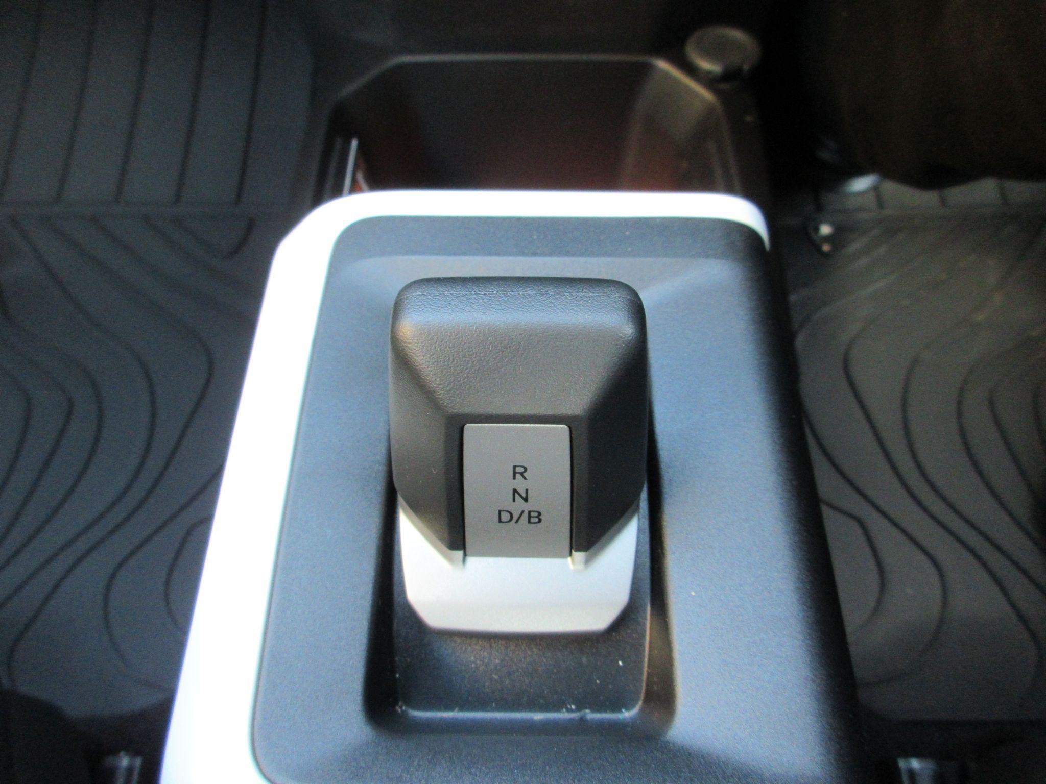 Dacia Spring Image 15