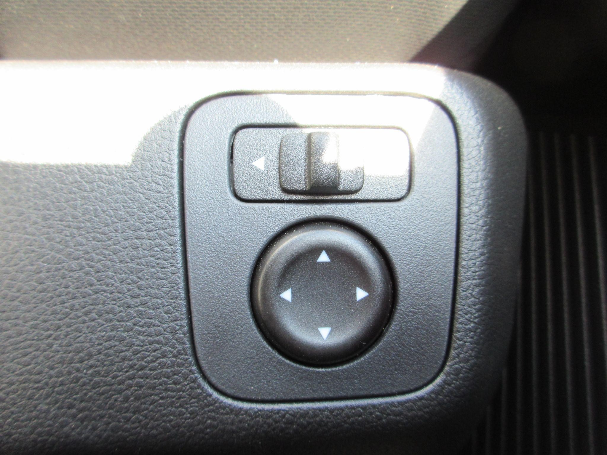 Dacia Spring Image 19