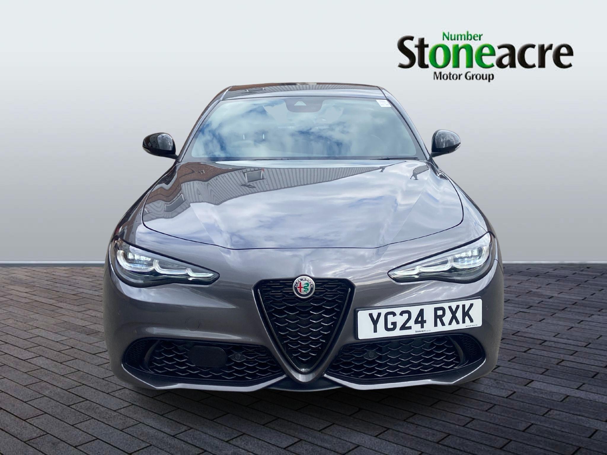 Alfa Romeo Giulia Image 2