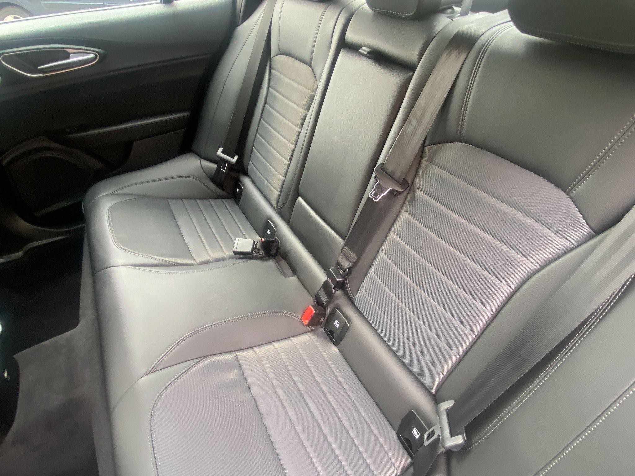 Alfa Romeo Giulia Image 20