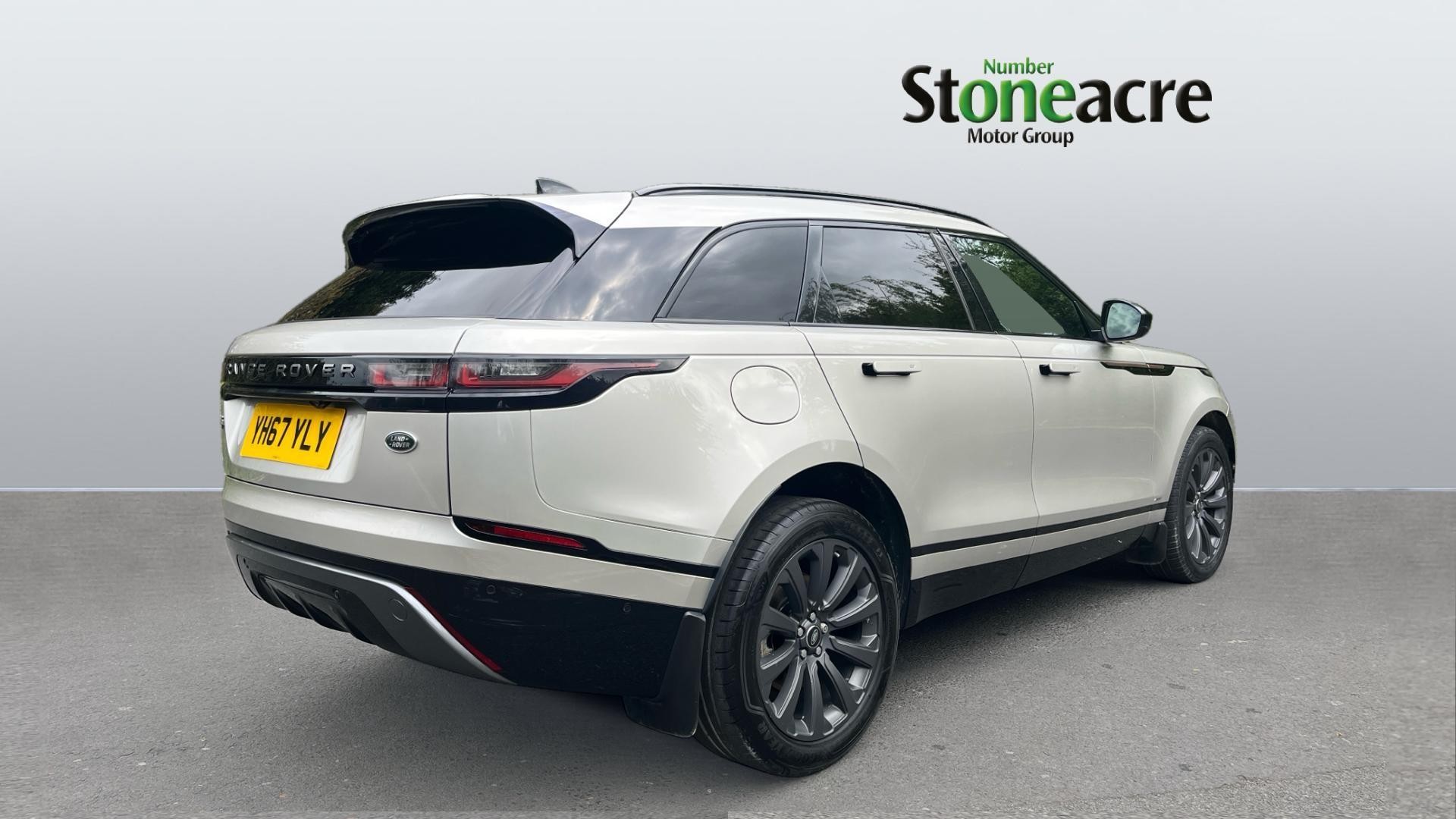 Land Rover Range Rover Velar Image 7