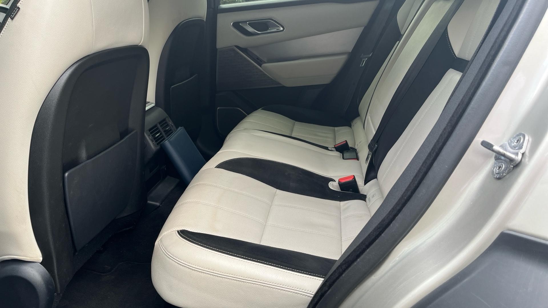Land Rover Range Rover Velar Image 10