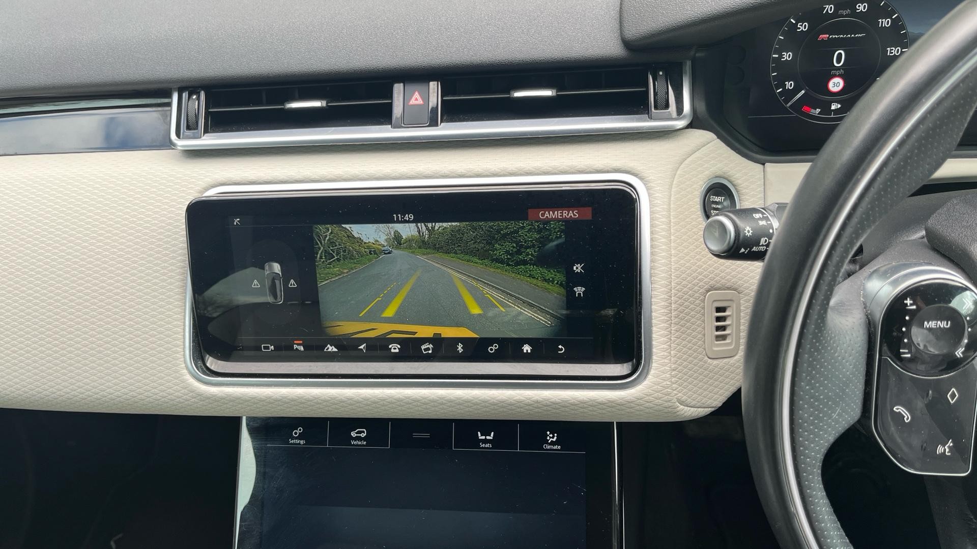 Land Rover Range Rover Velar Image 29