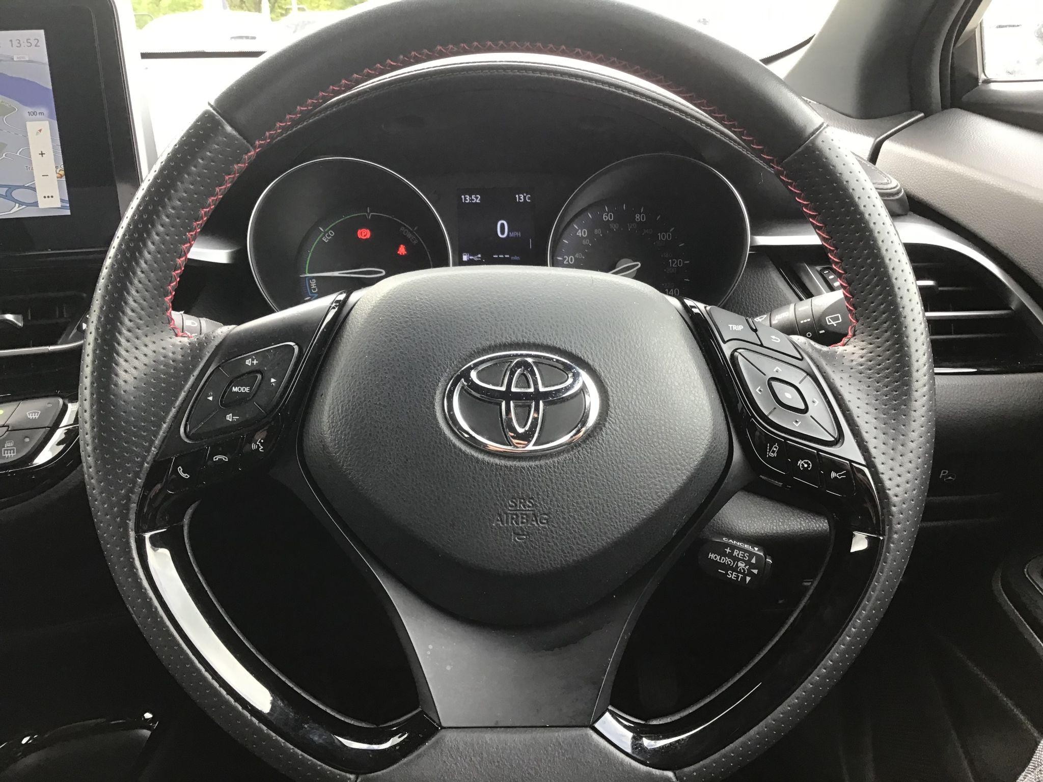 Toyota C-HR Image 17