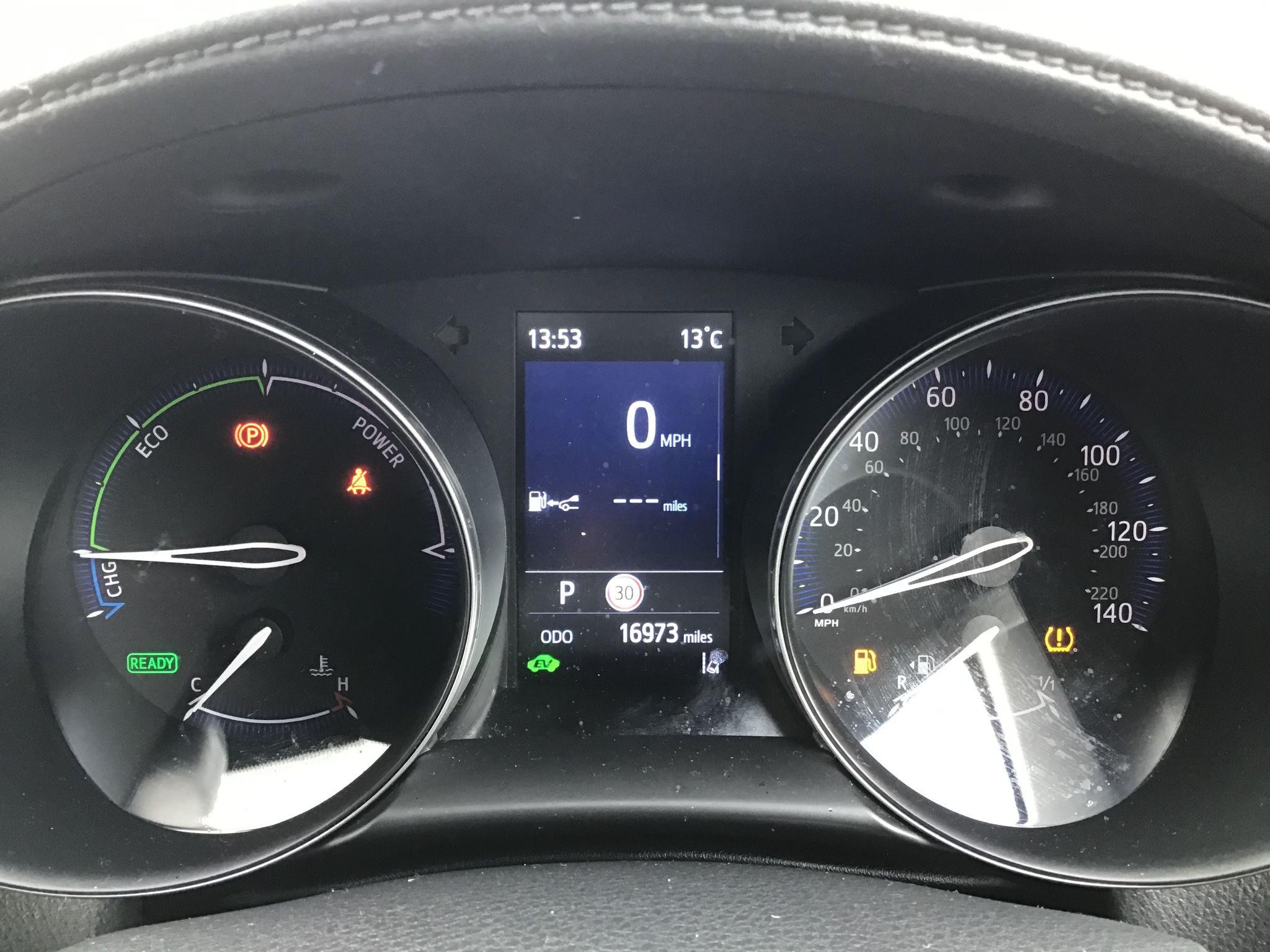 Toyota C-HR Image 18