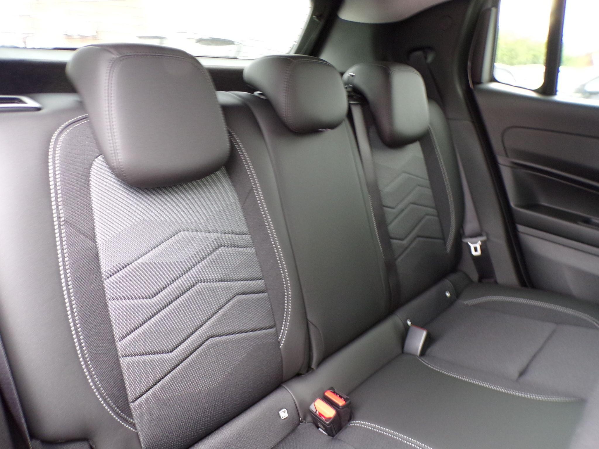 Jeep Avenger Image 15