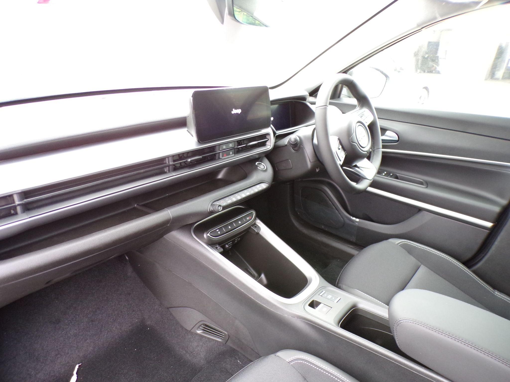 Jeep Avenger Image 17