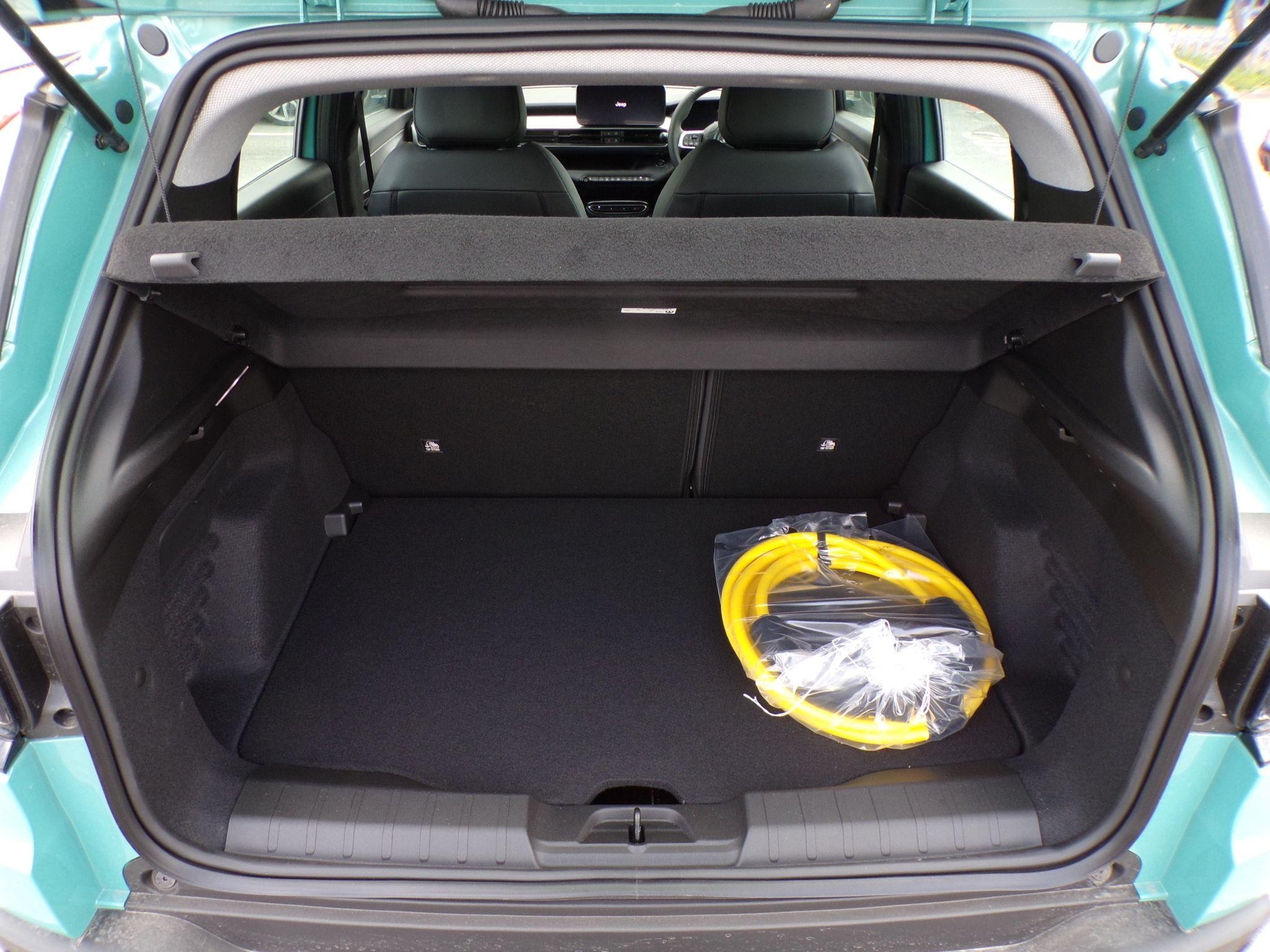 Jeep Avenger Image 12