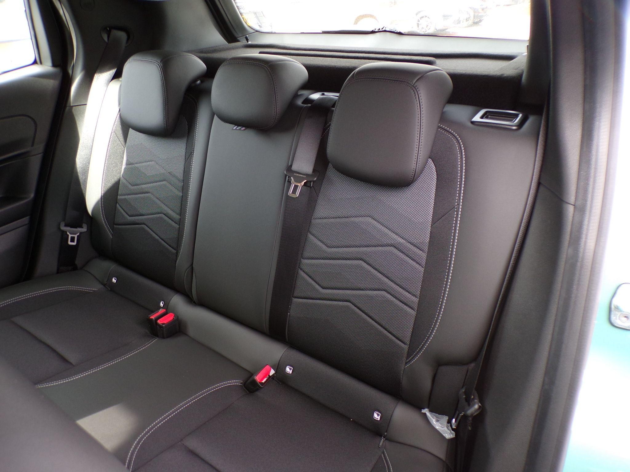 Jeep Avenger Image 24