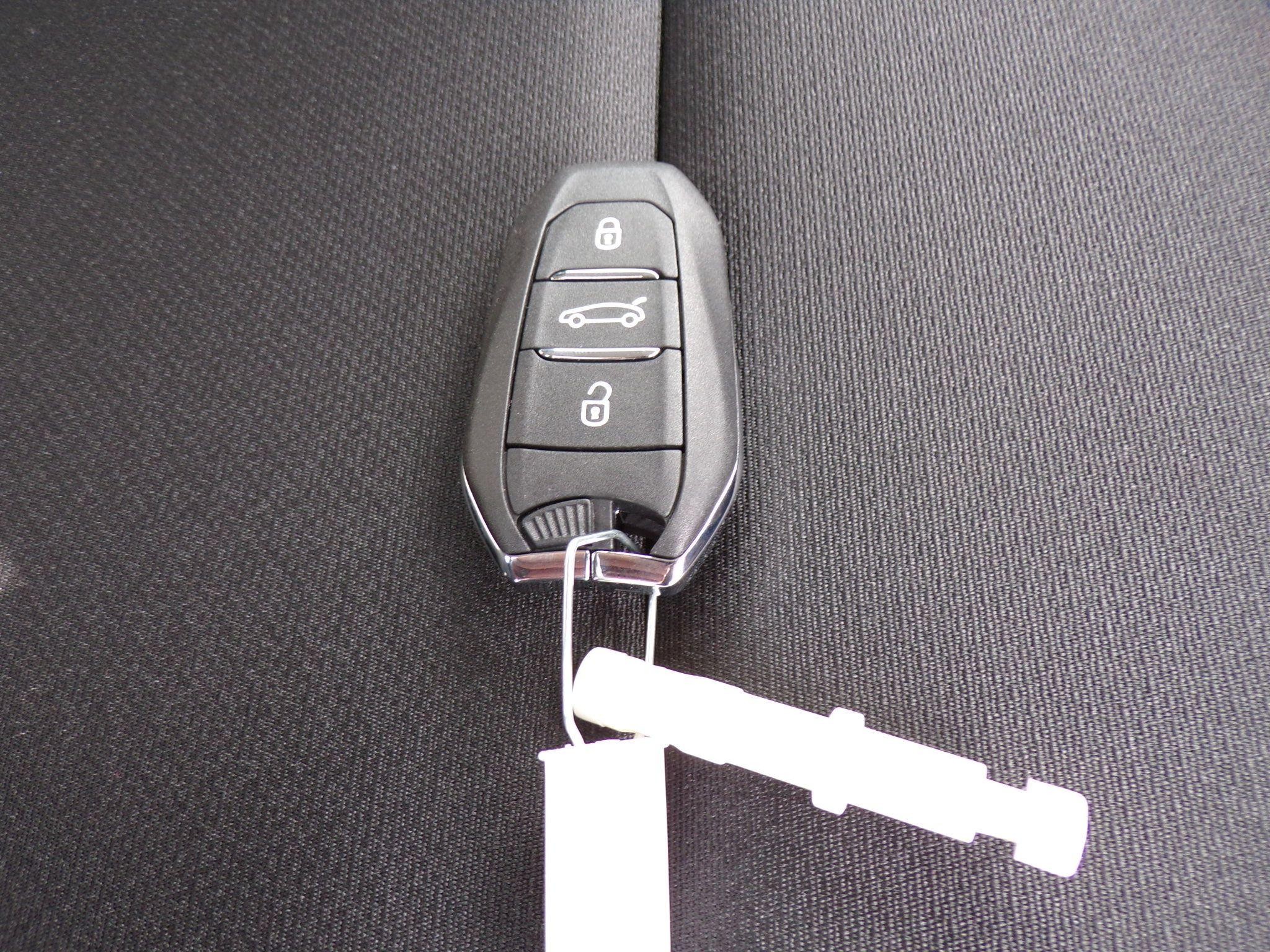 Jeep Avenger Image 25
