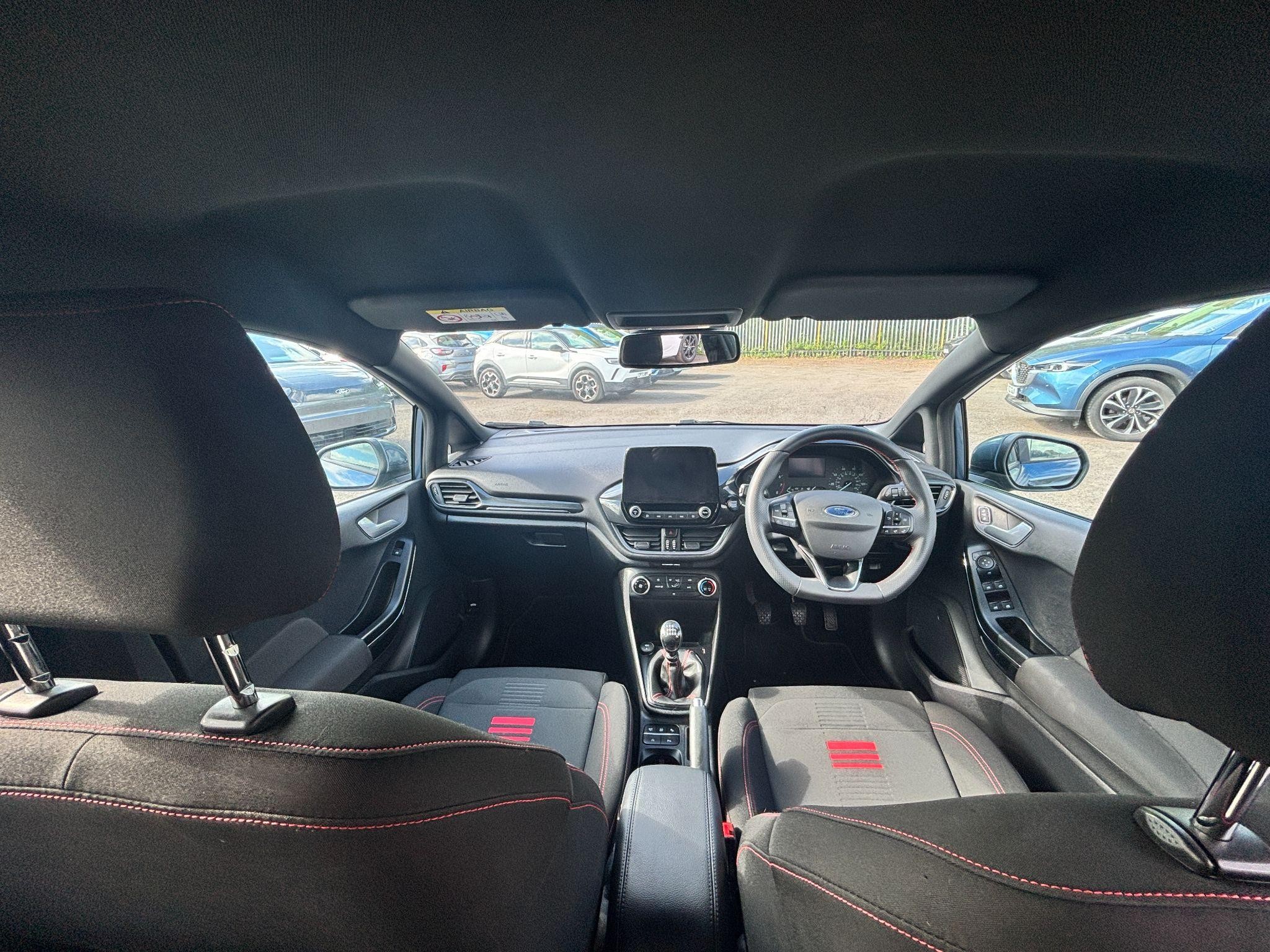 Ford Fiesta Image 9