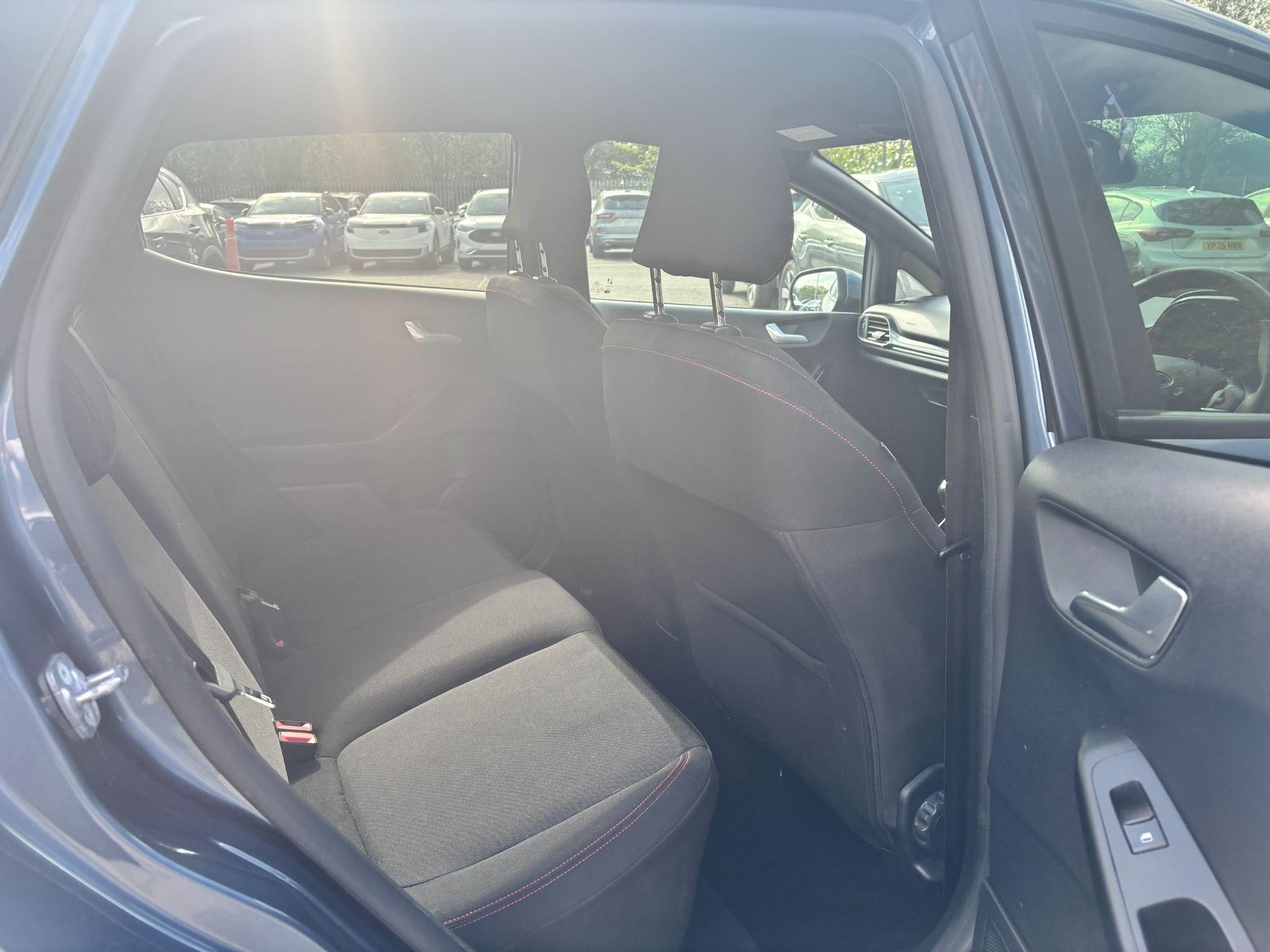 Ford Fiesta Image 12