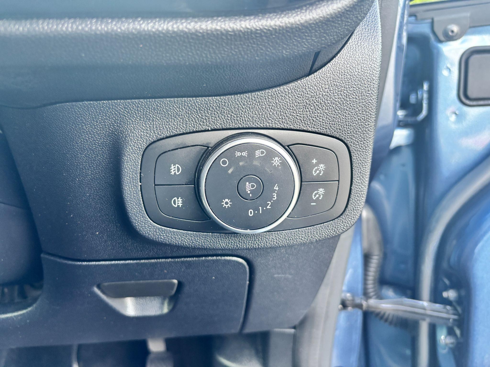 Ford Fiesta Image 14