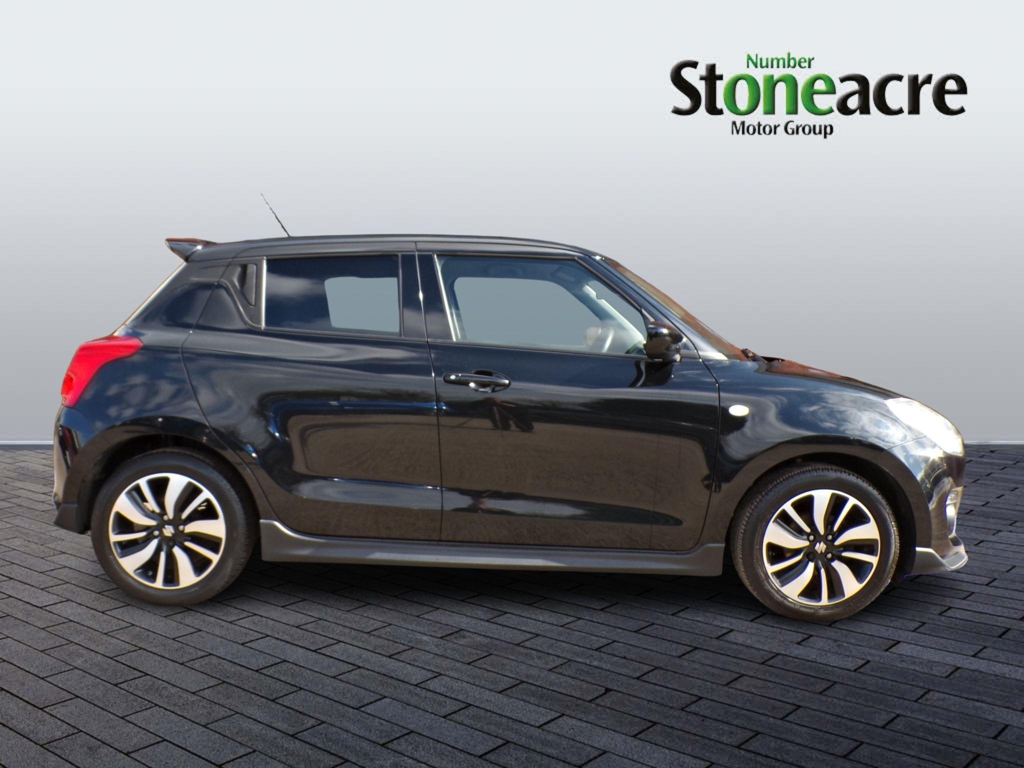 Suzuki Swift Image 8