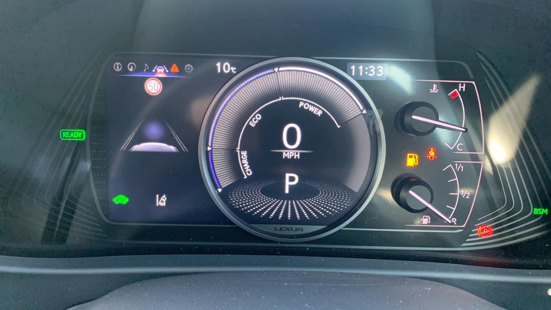 Lexus UX Self-Charging Hybrid Image 11