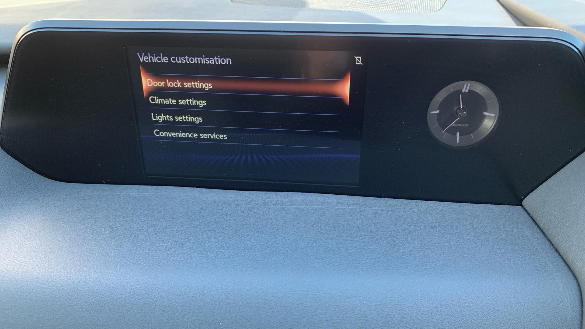 Lexus UX Self-Charging Hybrid Image 21