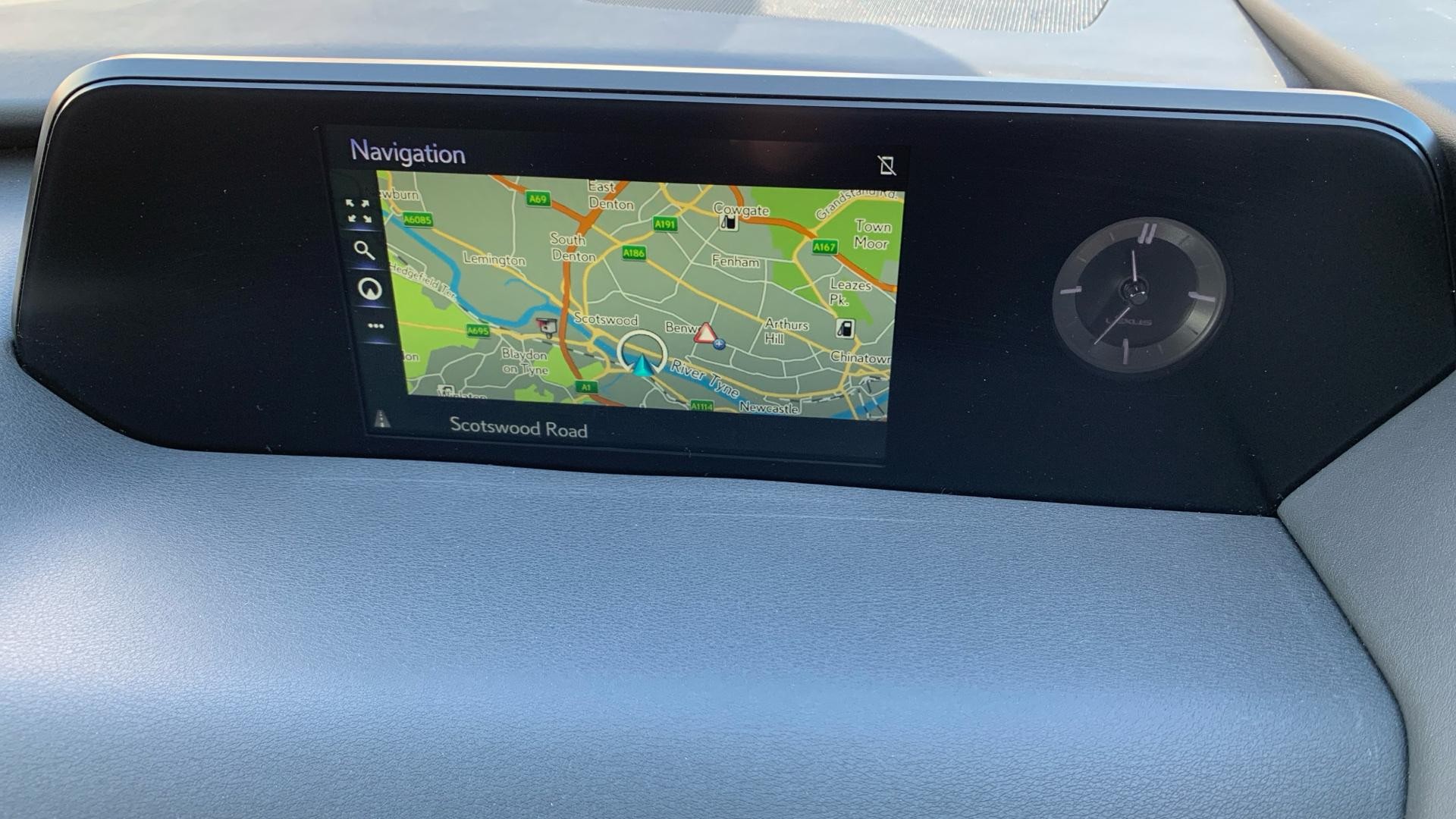 Lexus UX Self-Charging Hybrid Image 31