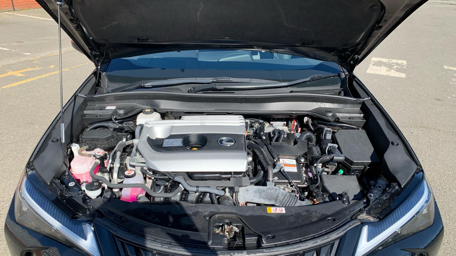 Lexus UX Self-Charging Hybrid Image 34