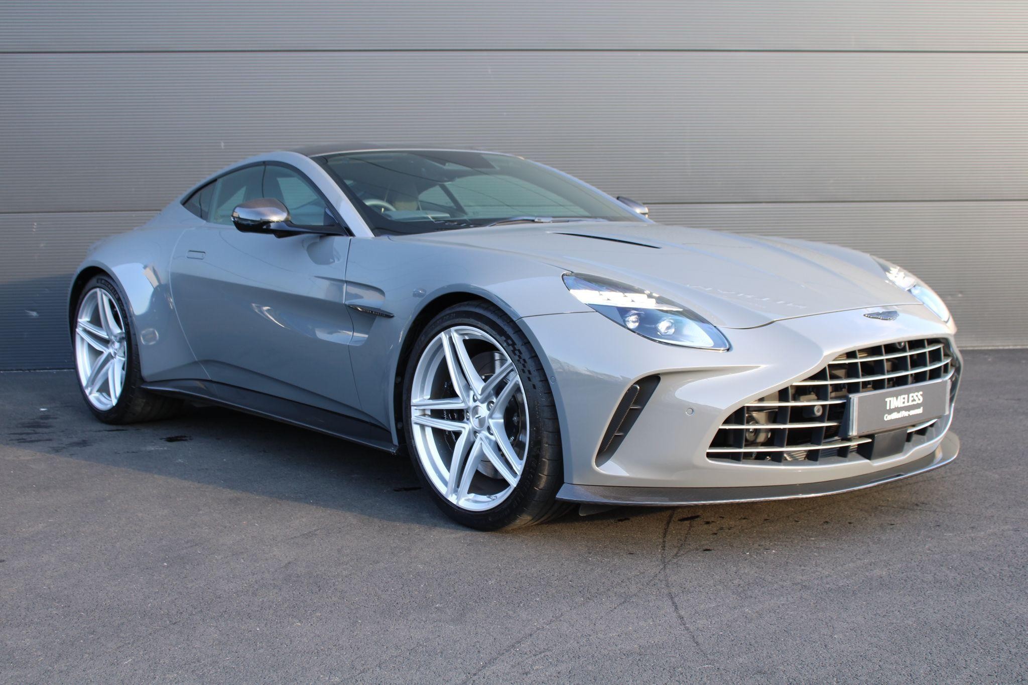 Aston Martin Vantage Image 16