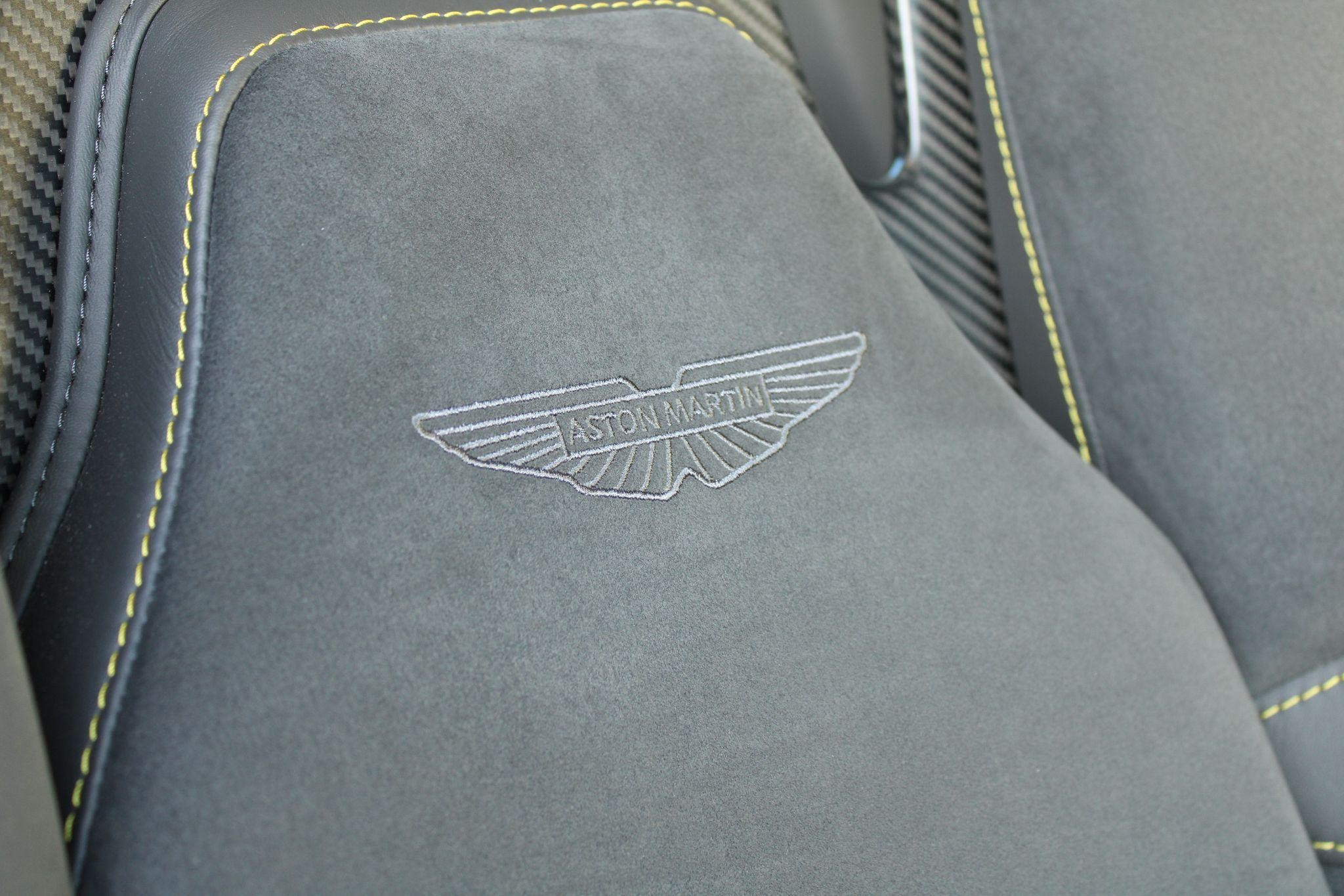 Aston Martin Vantage Image 5