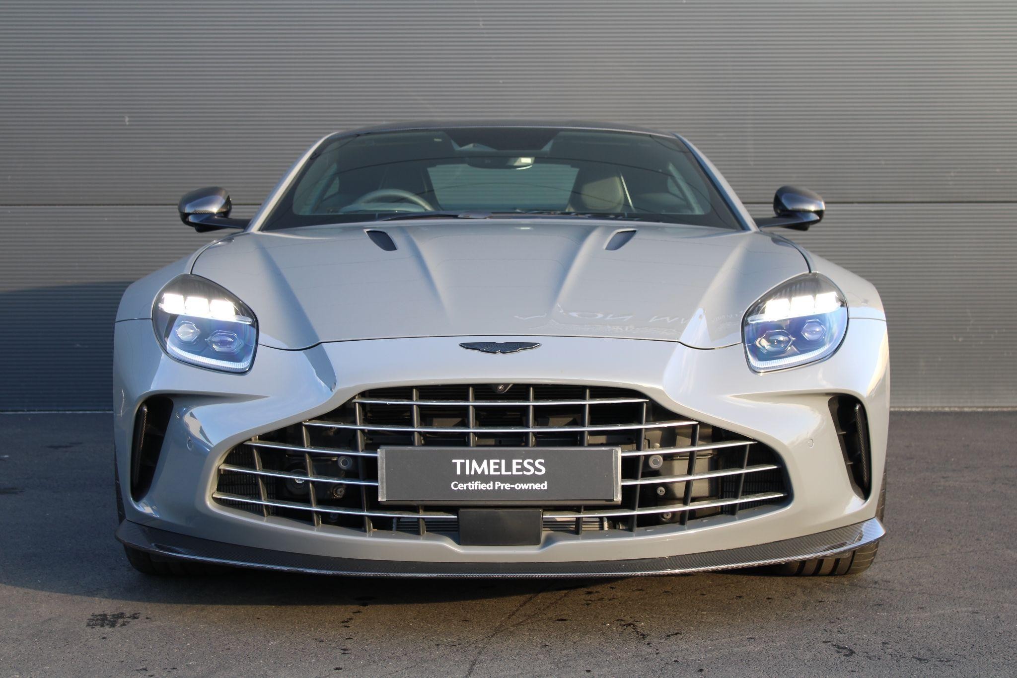 Aston Martin Vantage Image 22