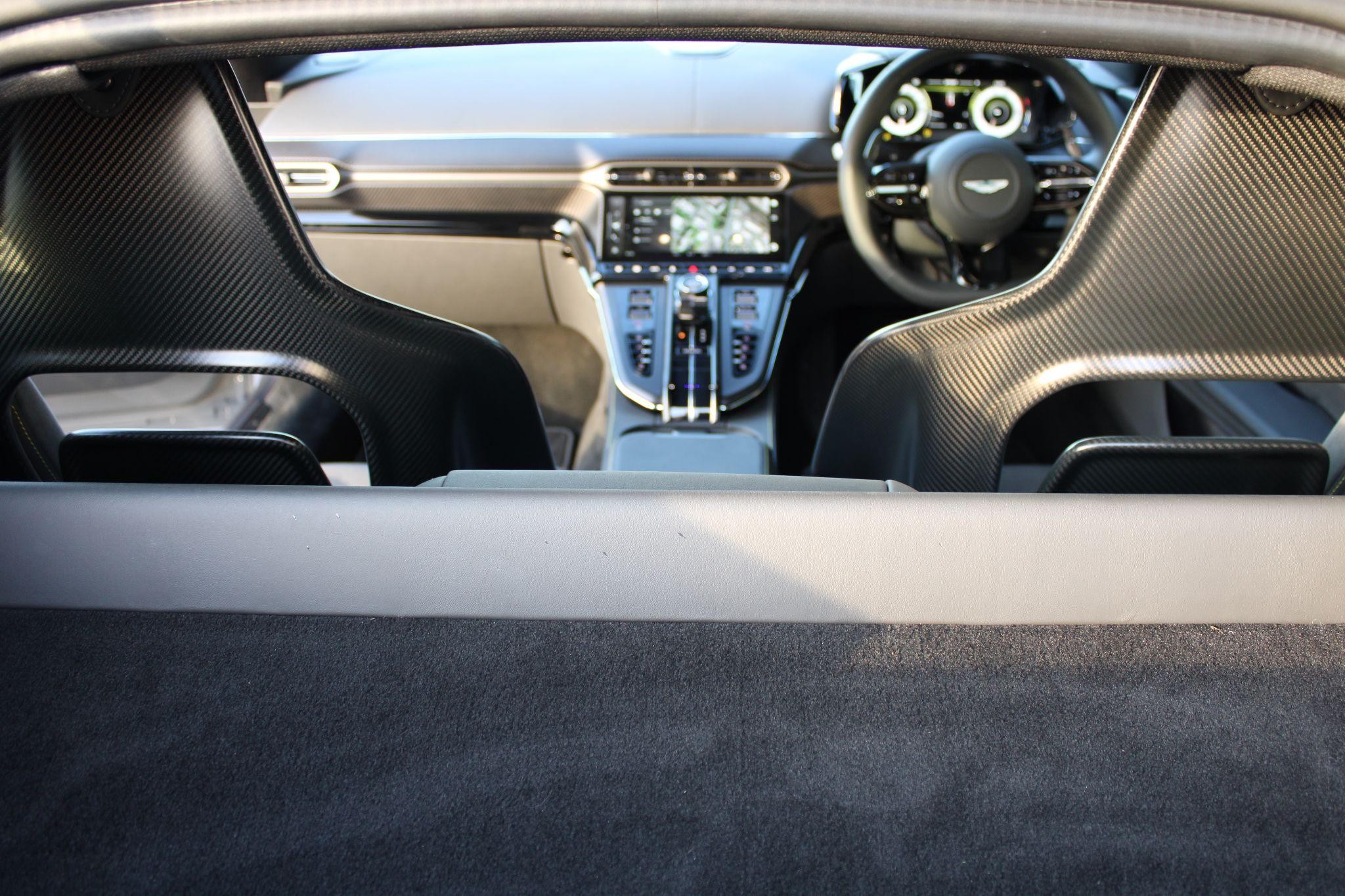 Aston Martin Vantage Image 34