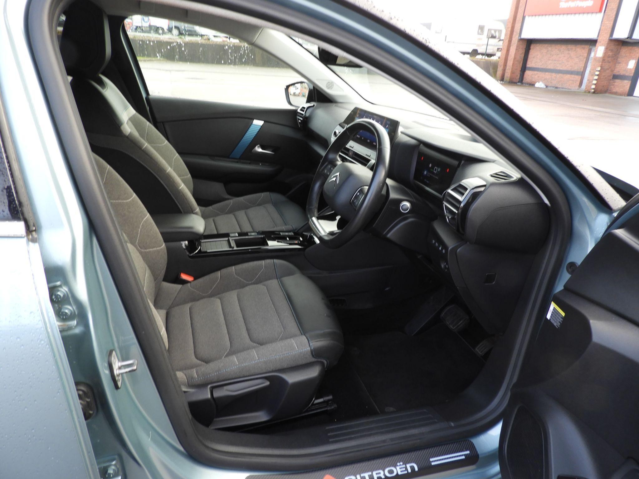 Citroen e-C4 Image 11