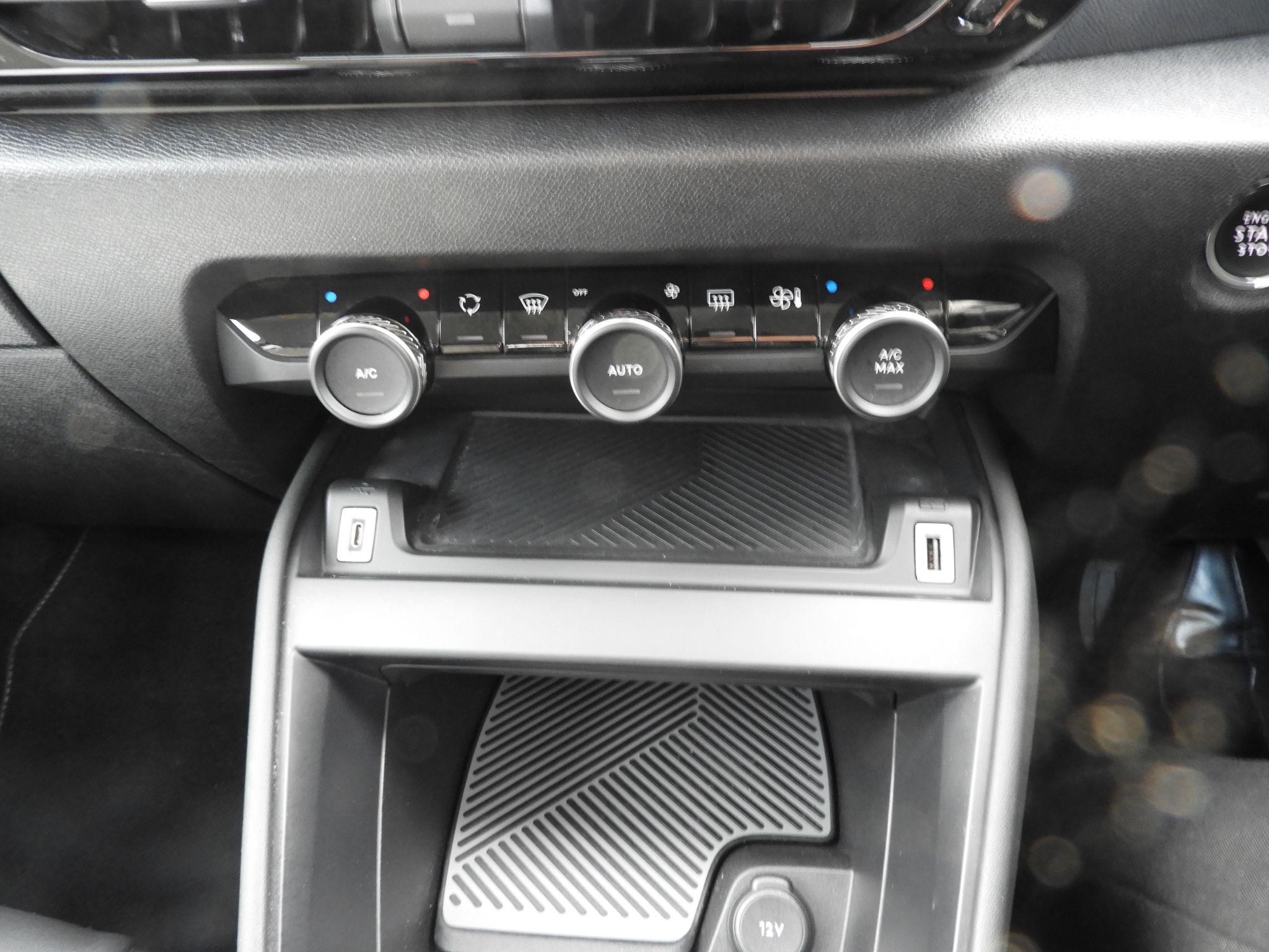 Citroen e-C4 Image 21