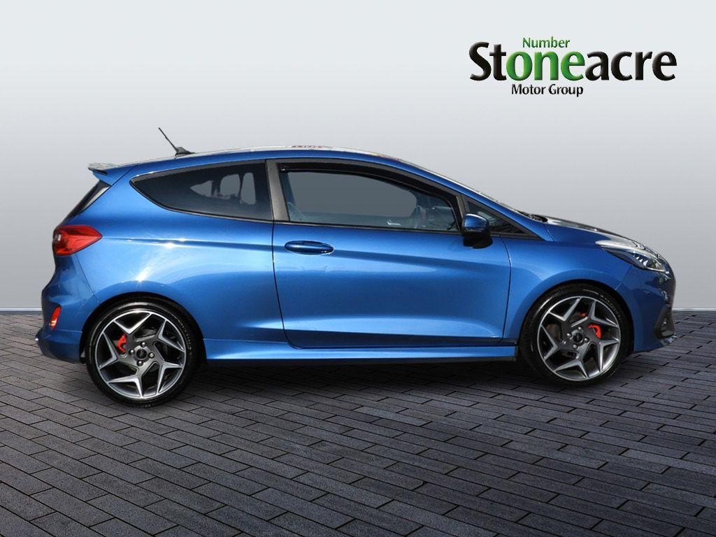Ford Fiesta Image 2