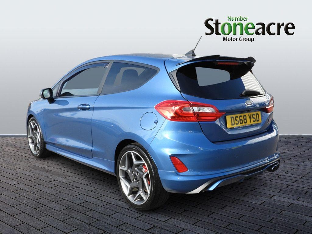 Ford Fiesta Image 5