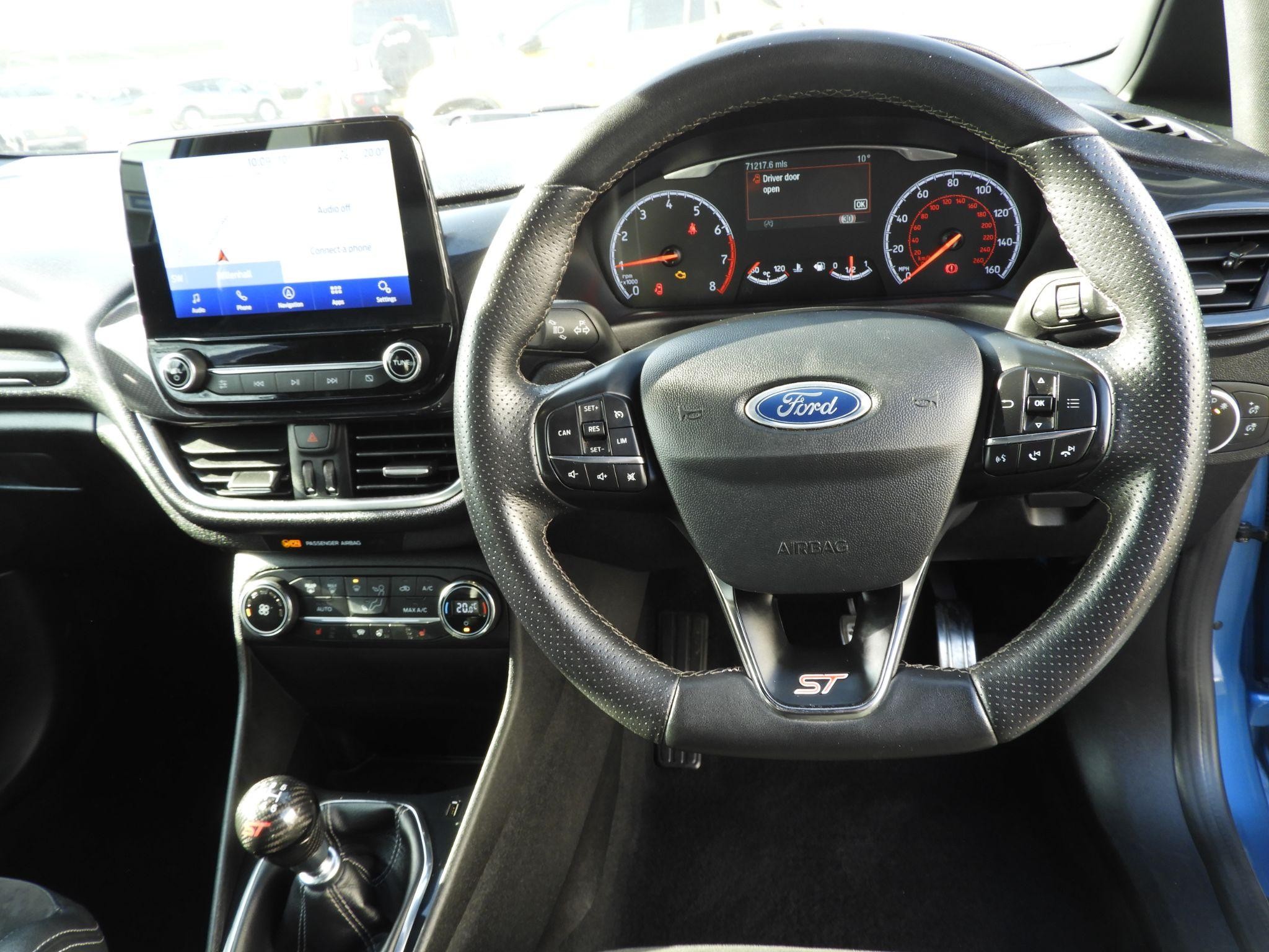 Ford Fiesta Image 12
