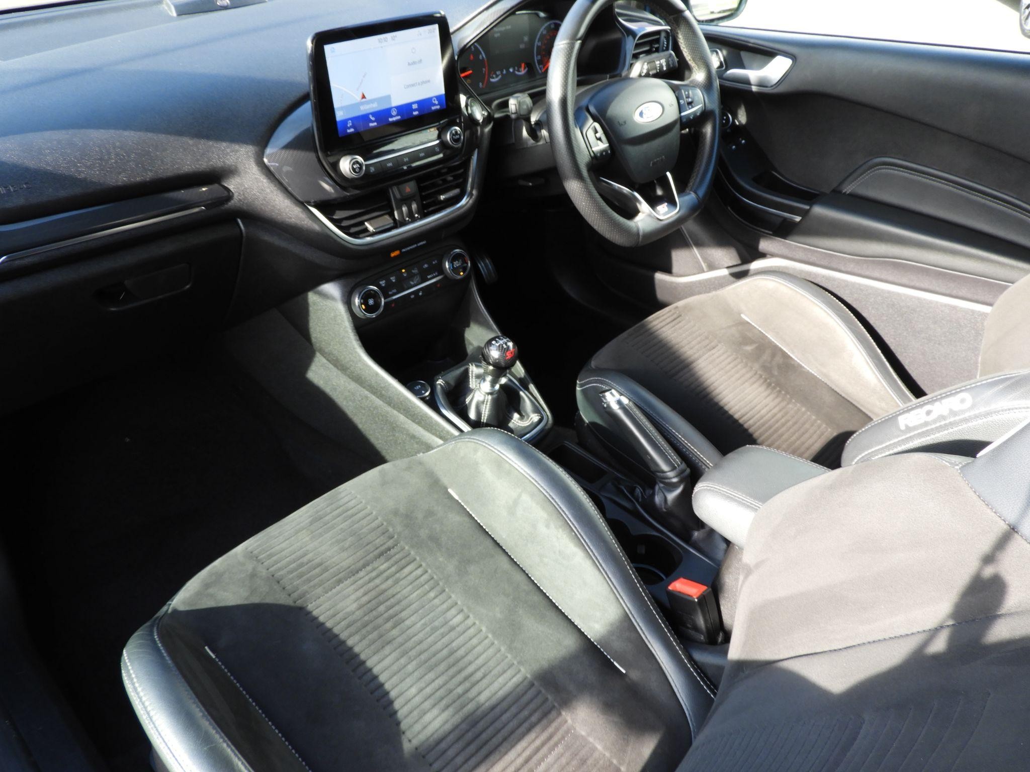Ford Fiesta Image 13