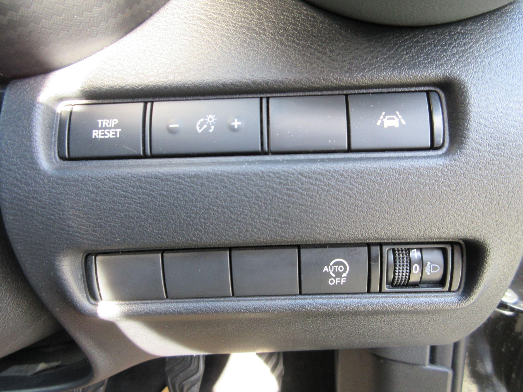 Nissan Juke Image 16