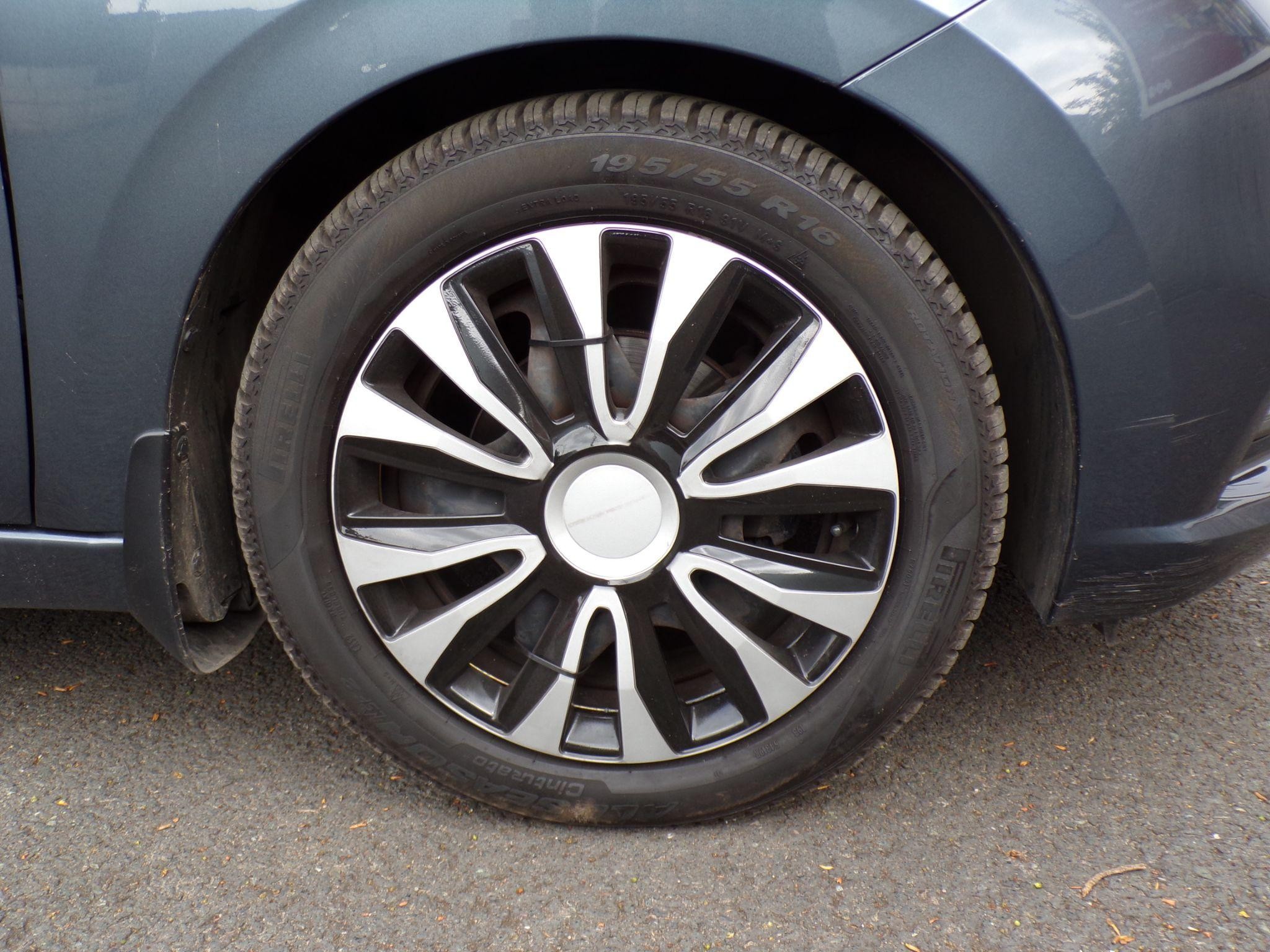 Nissan Micra Image 9