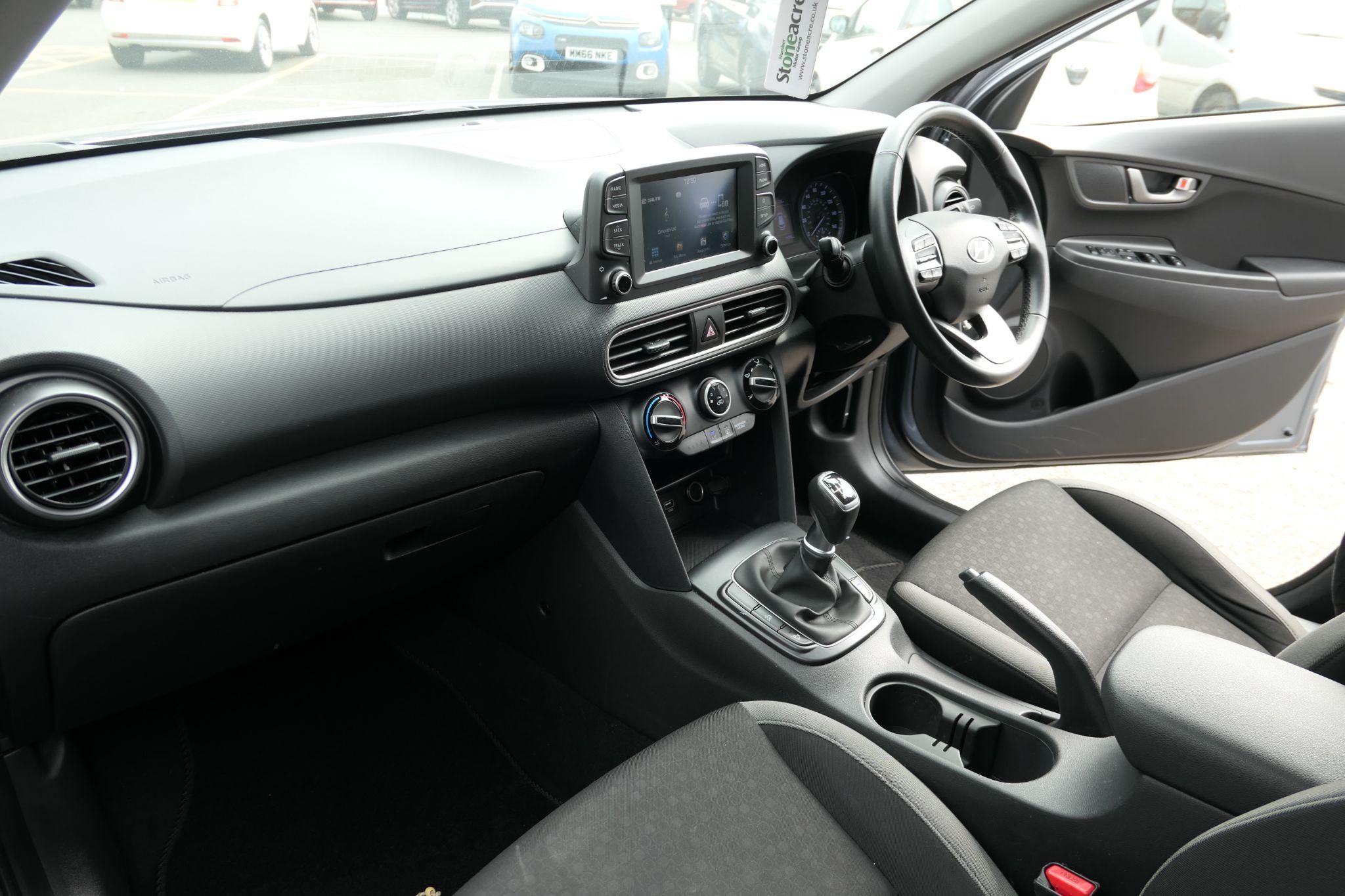 Hyundai KONA Image 10