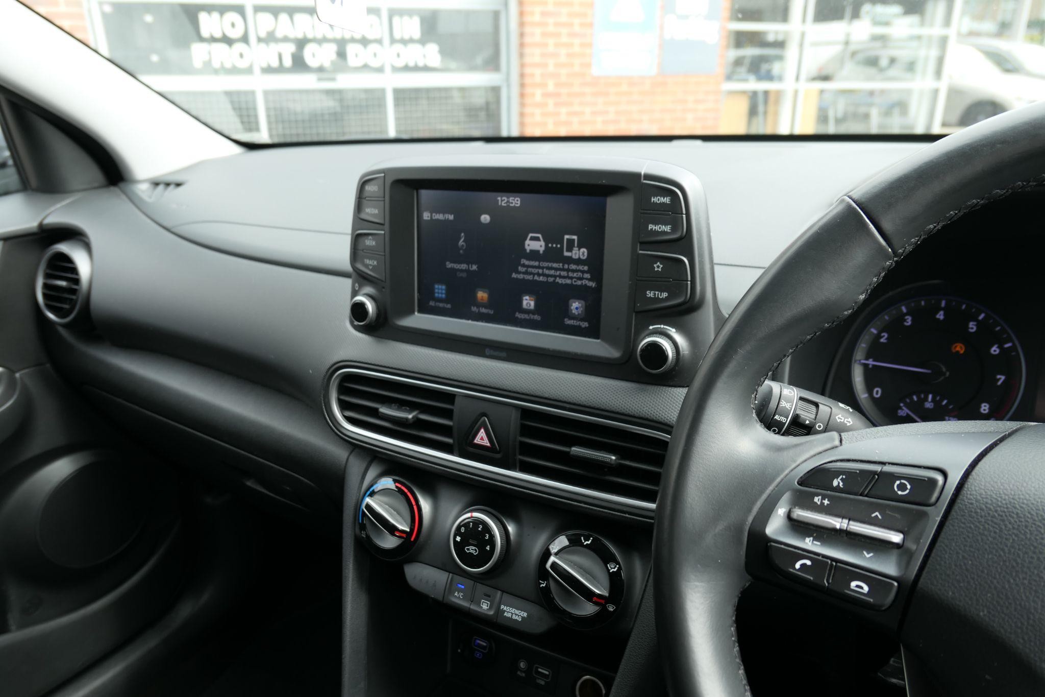 Hyundai KONA Image 22