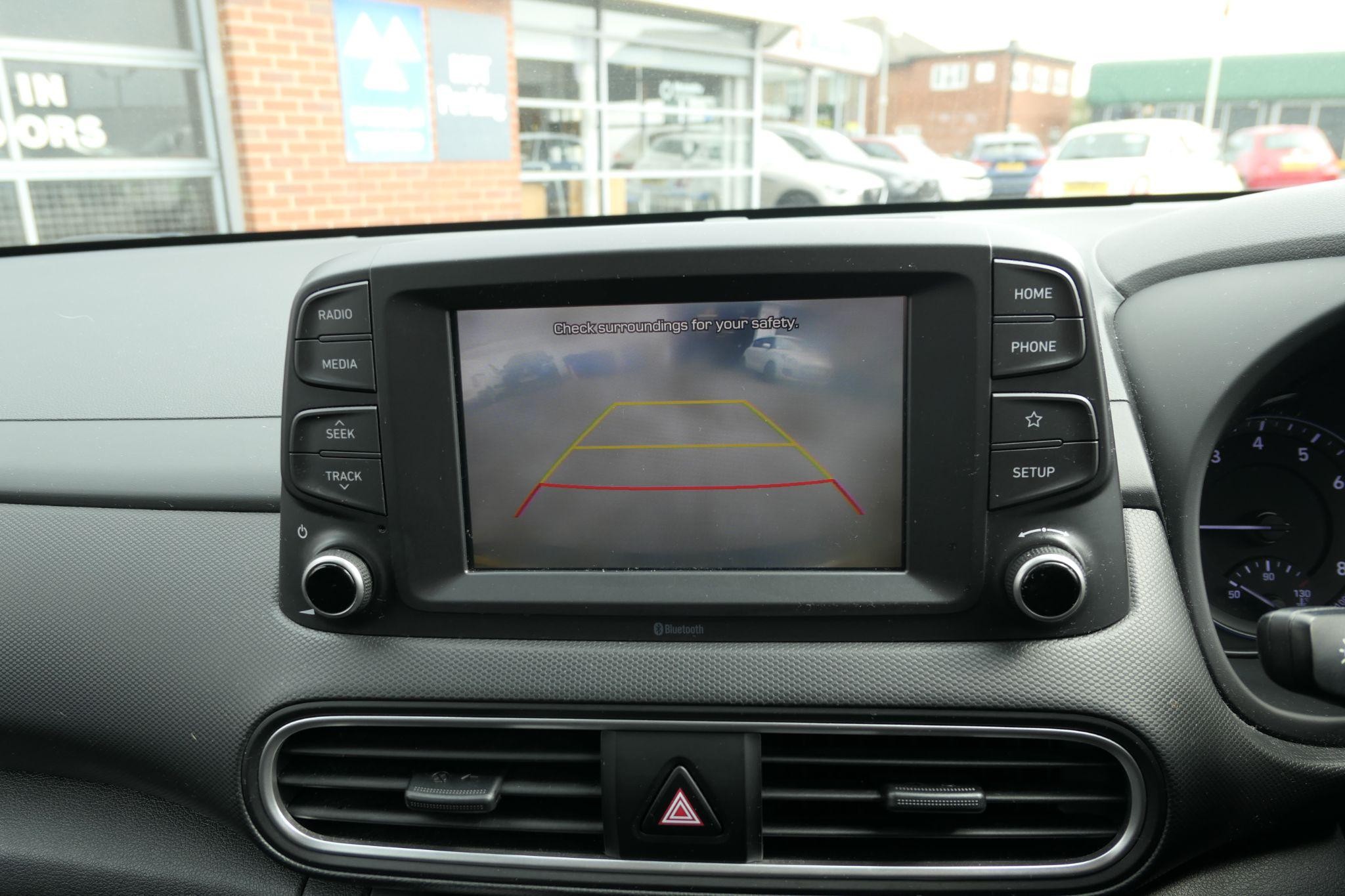 Hyundai KONA Image 24