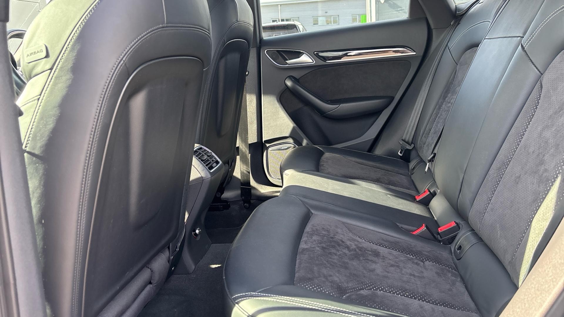 Audi Q3 Image 10