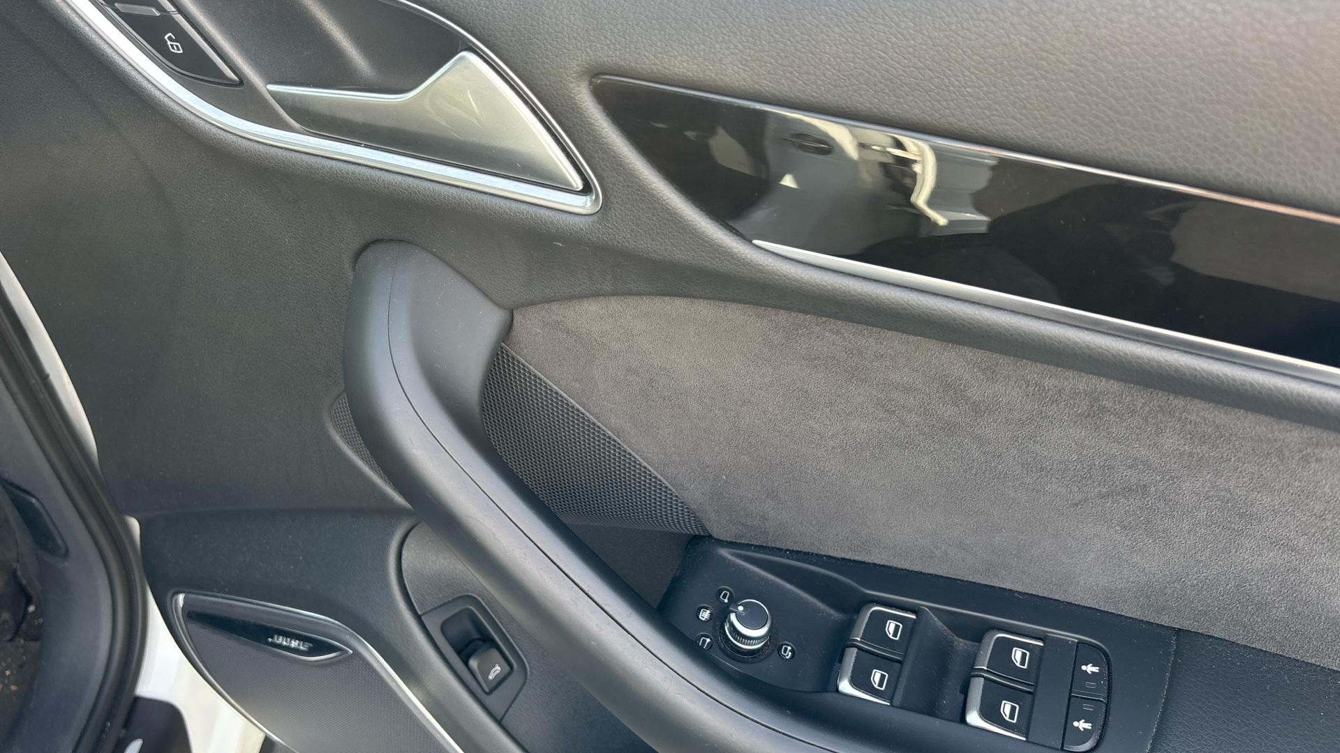 Audi Q3 Image 15