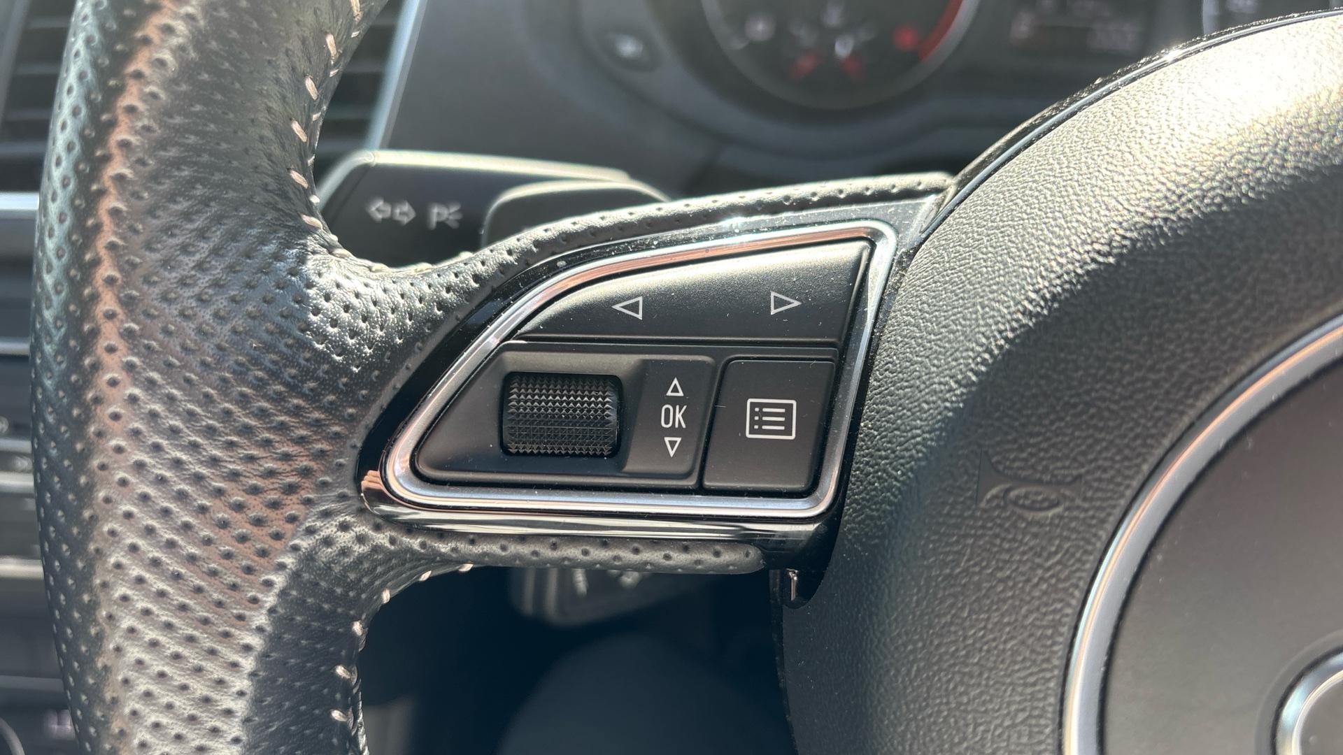 Audi Q3 Image 18