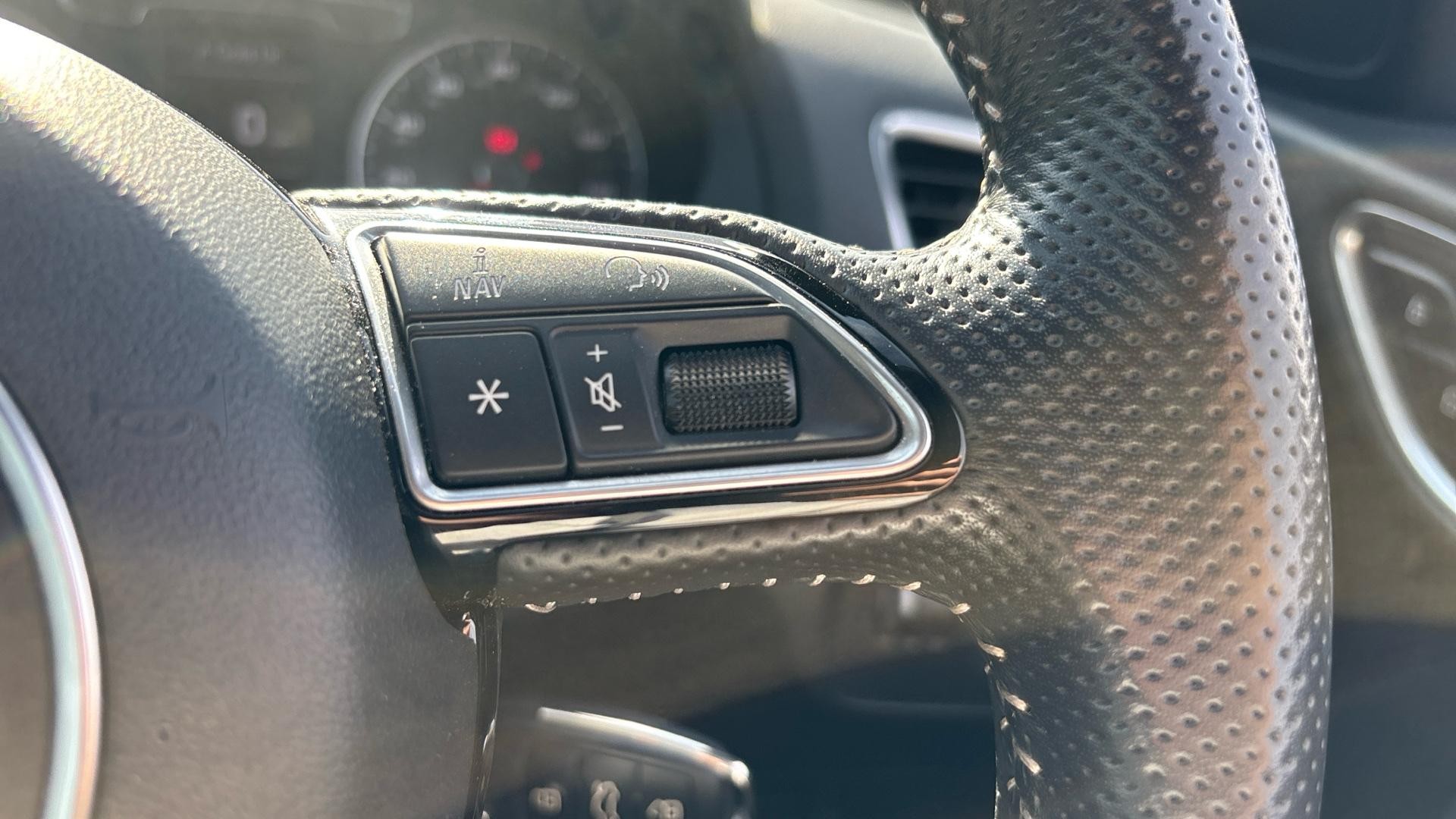 Audi Q3 Image 19