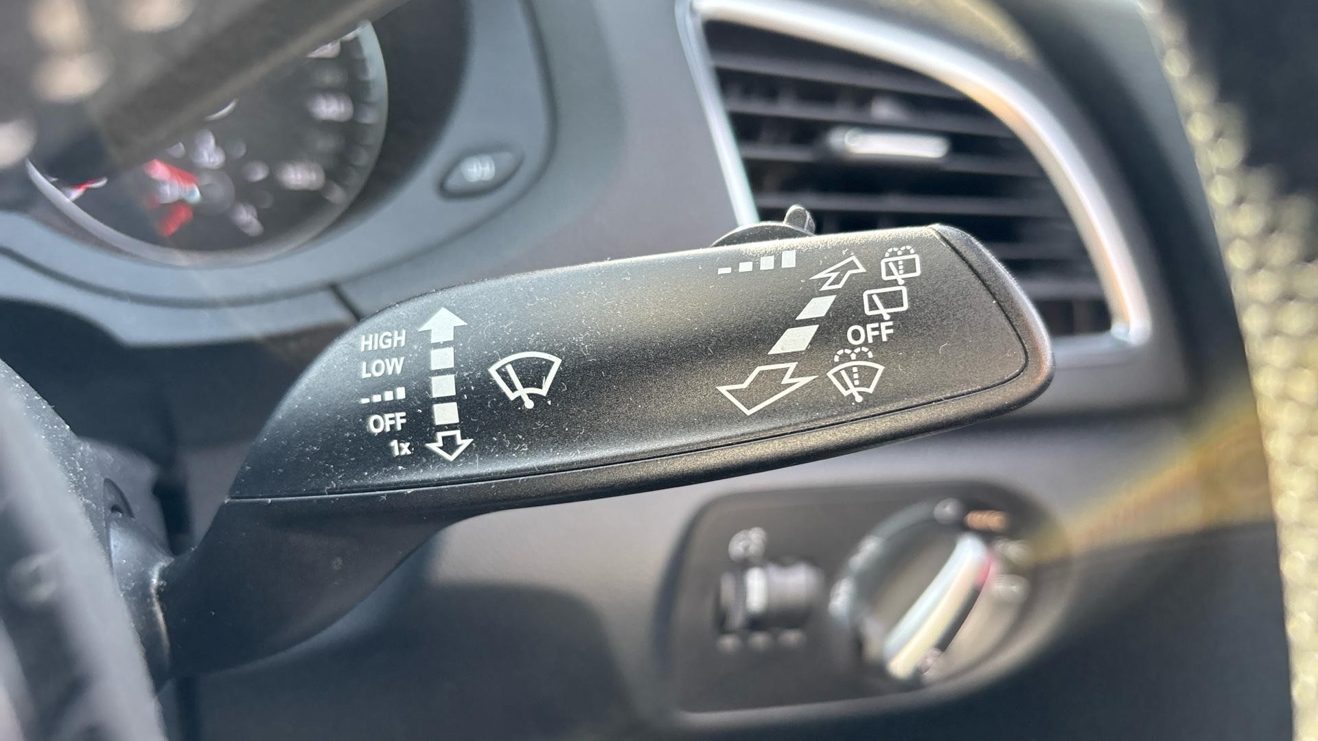 Audi Q3 Image 23