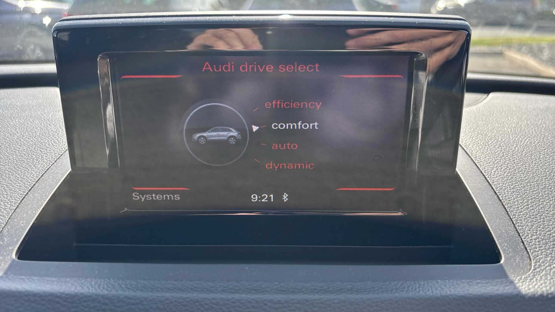 Audi Q3 Image 26