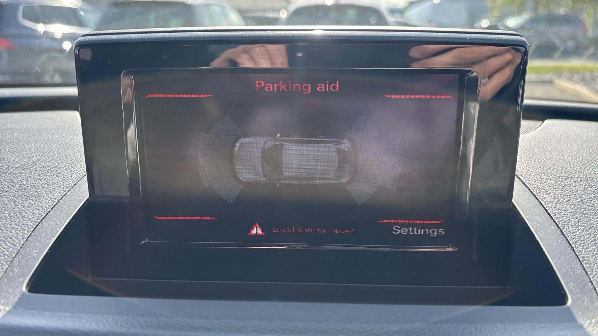 Audi Q3 Image 27