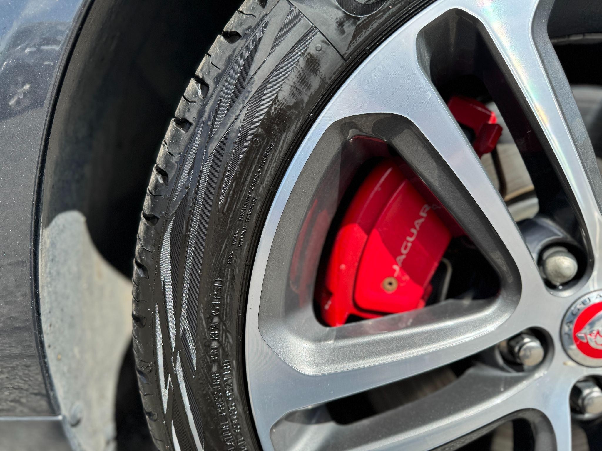 Jaguar XE Image 18